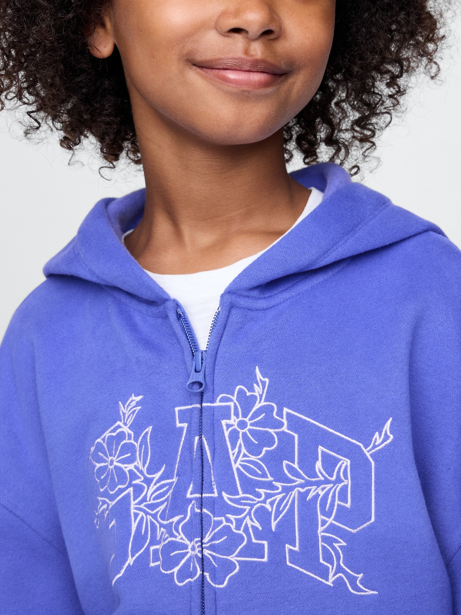 GAP Children&#039;s oversize sweatshirt with logo - Girls