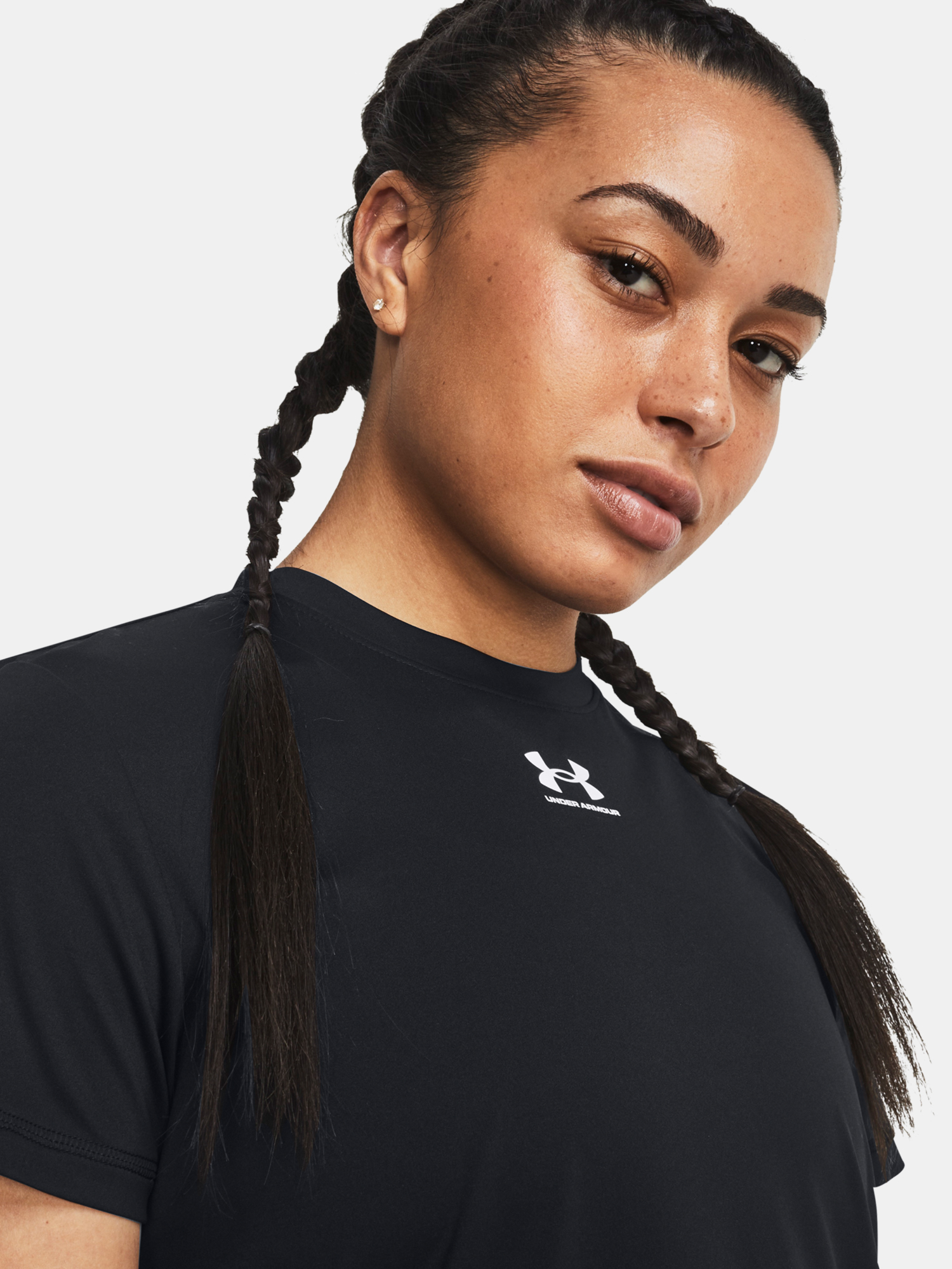 Topuri si tricouri pentru femei Under Armour - negru