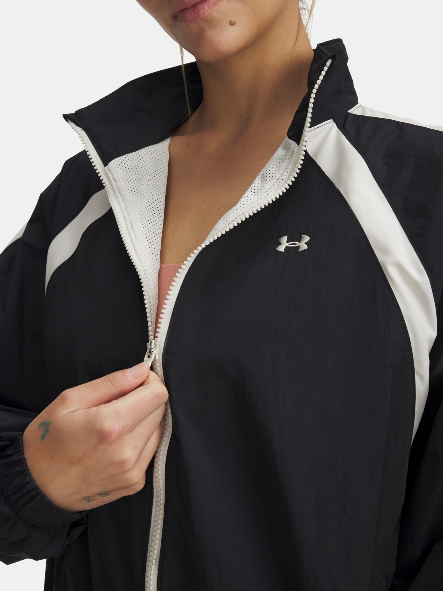 Women&#039;s Under Armour Icon Crinkle Track Jacket - Women&#039;s