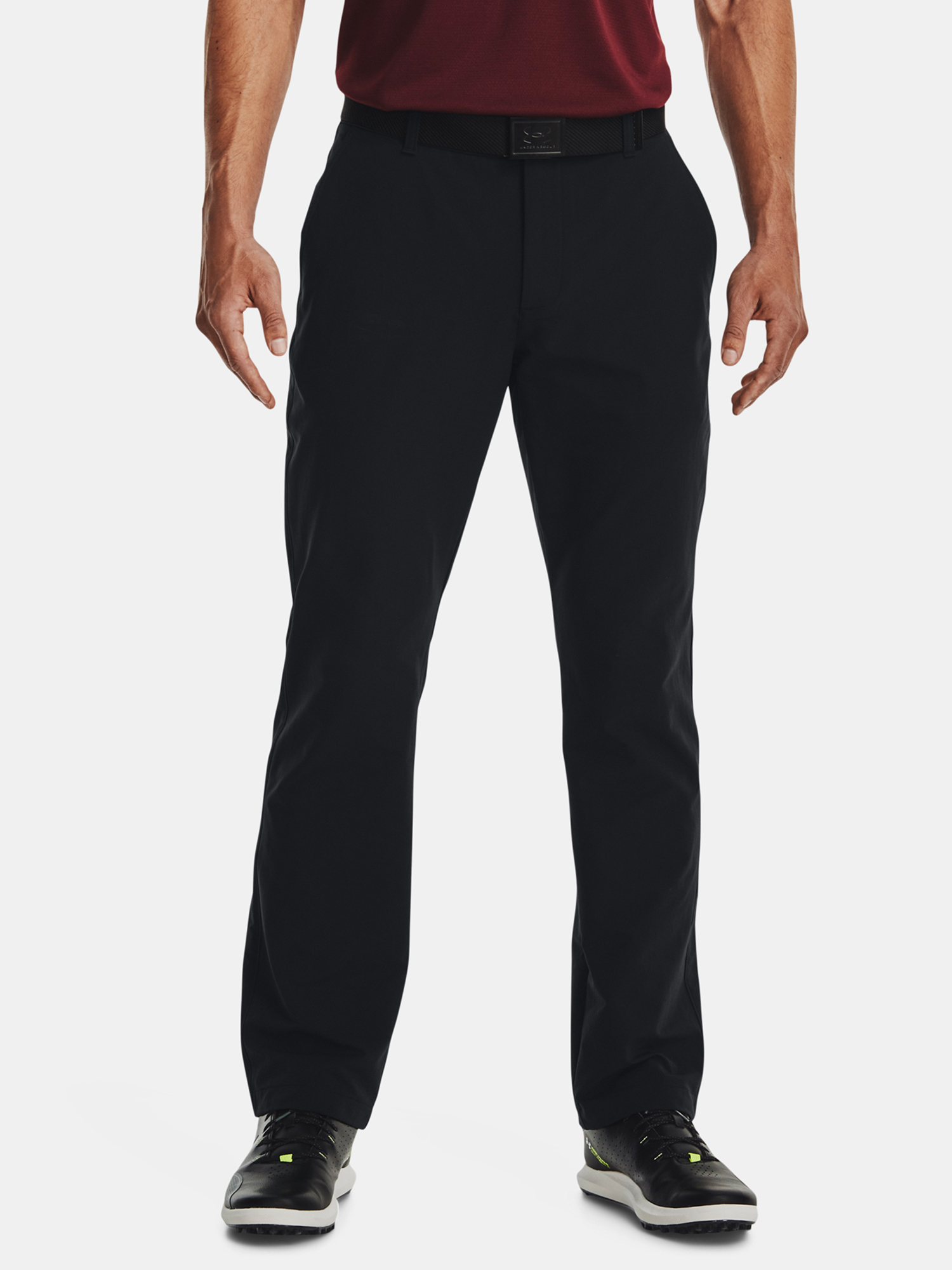 Čierne športové nohavice Under Armour UA Tech Tapered Pant