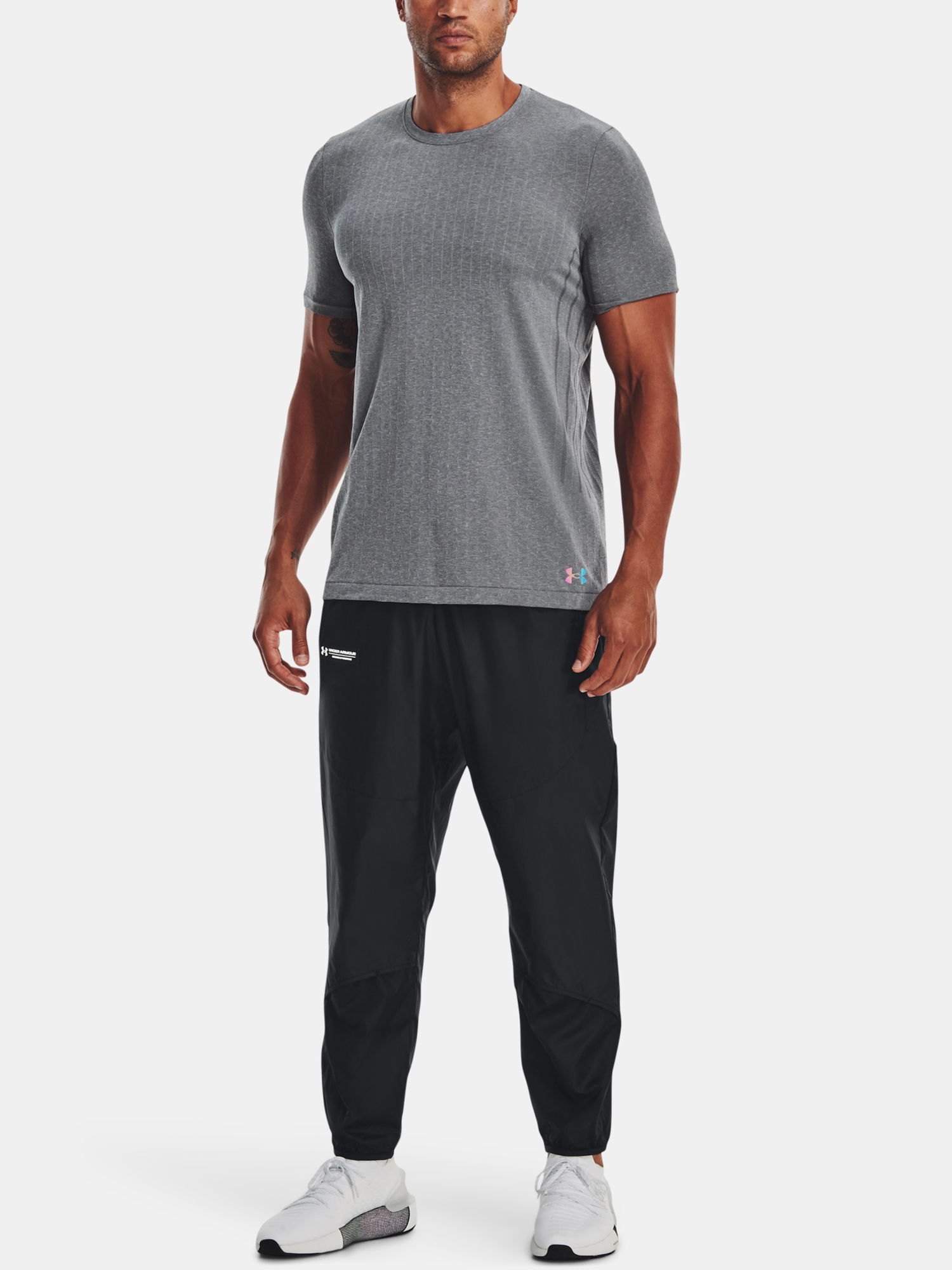 Pantaloni si pantaloni scurti pentru barbati Under Armour - negru