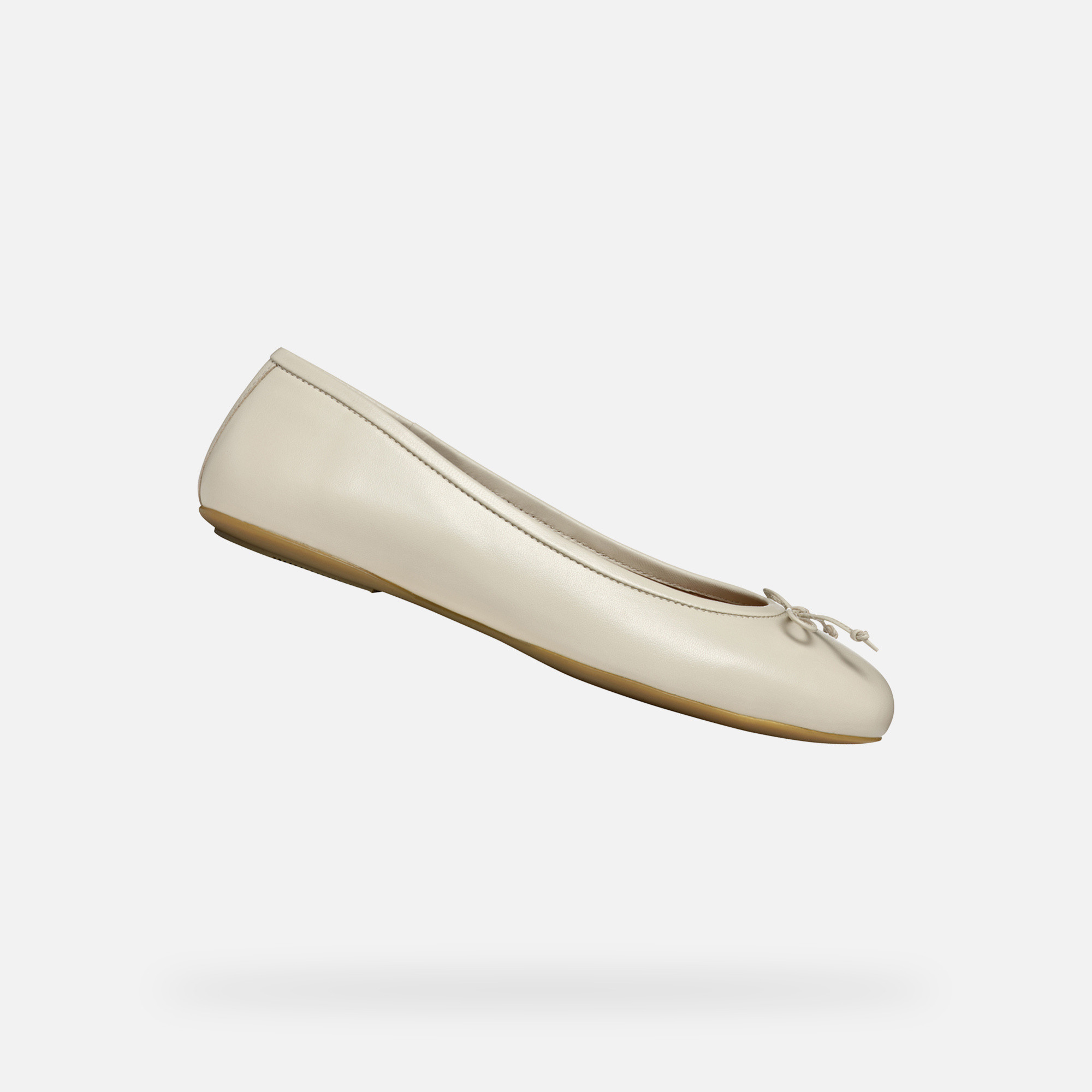 Cream women&#039;s ballet flats Geox Palmaria - Women&#039;s