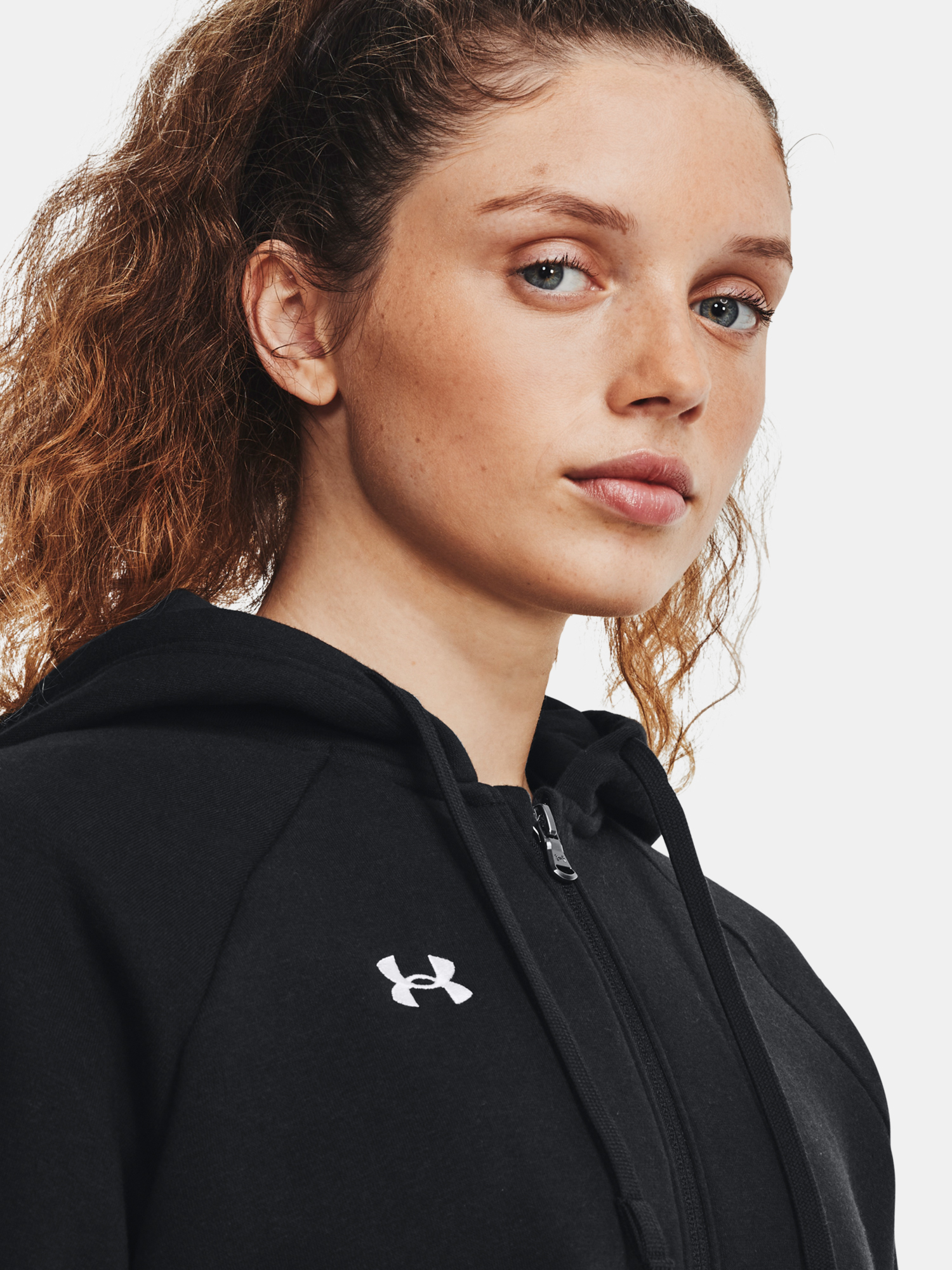 Jachete si tricouri pentru femei Under Armour - negru