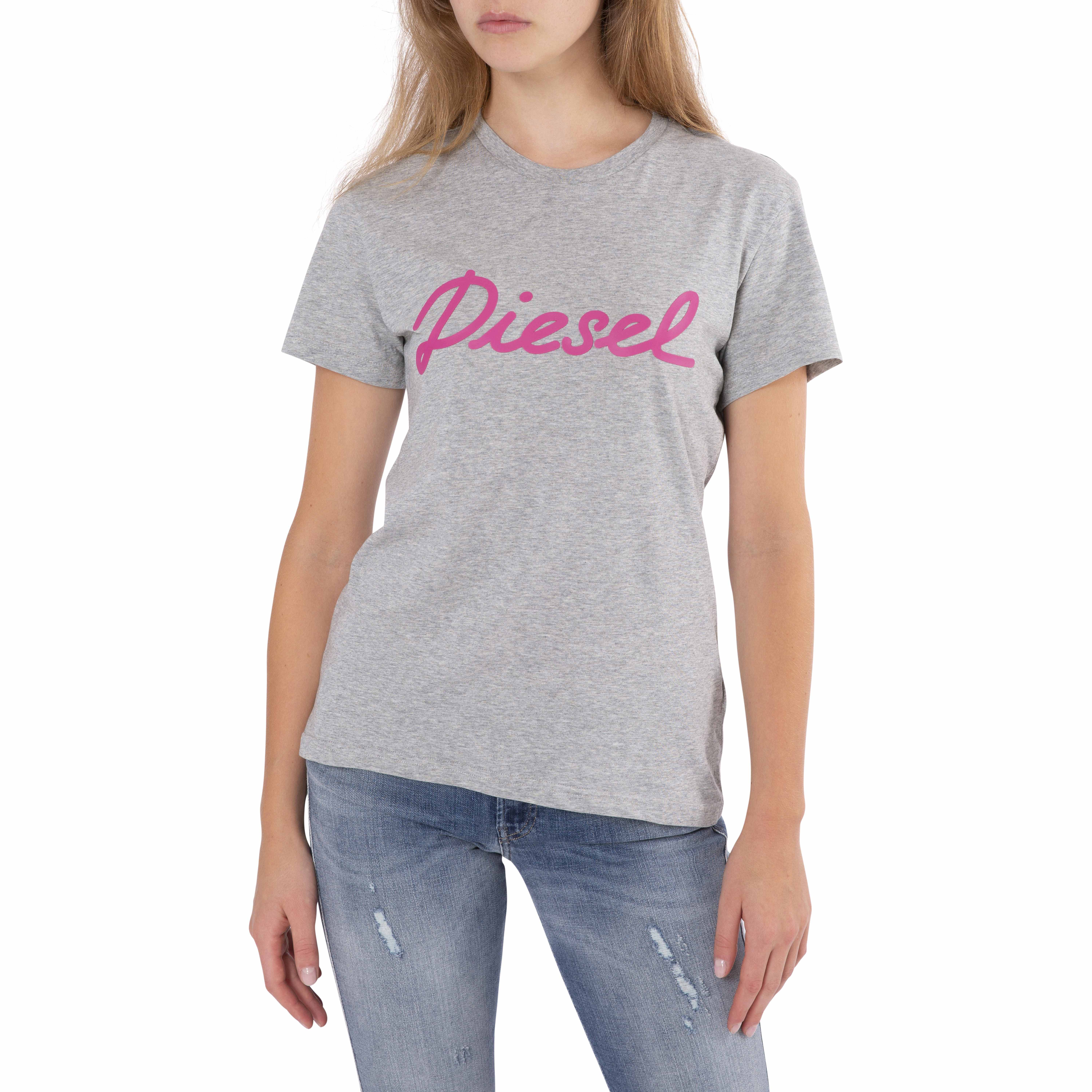 t shirt with bomber jacket