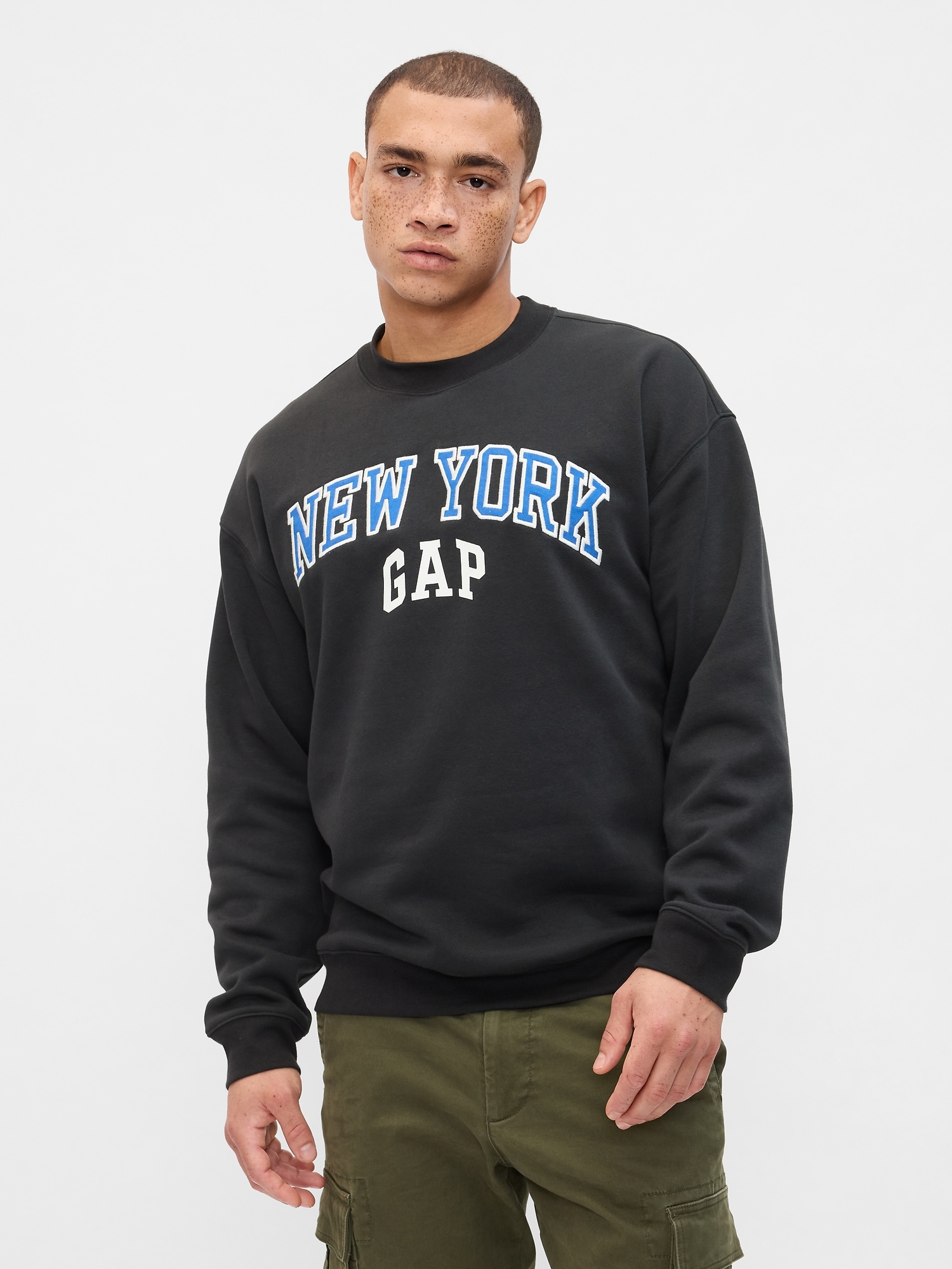 GAP Logo Sweatshirt - Mens