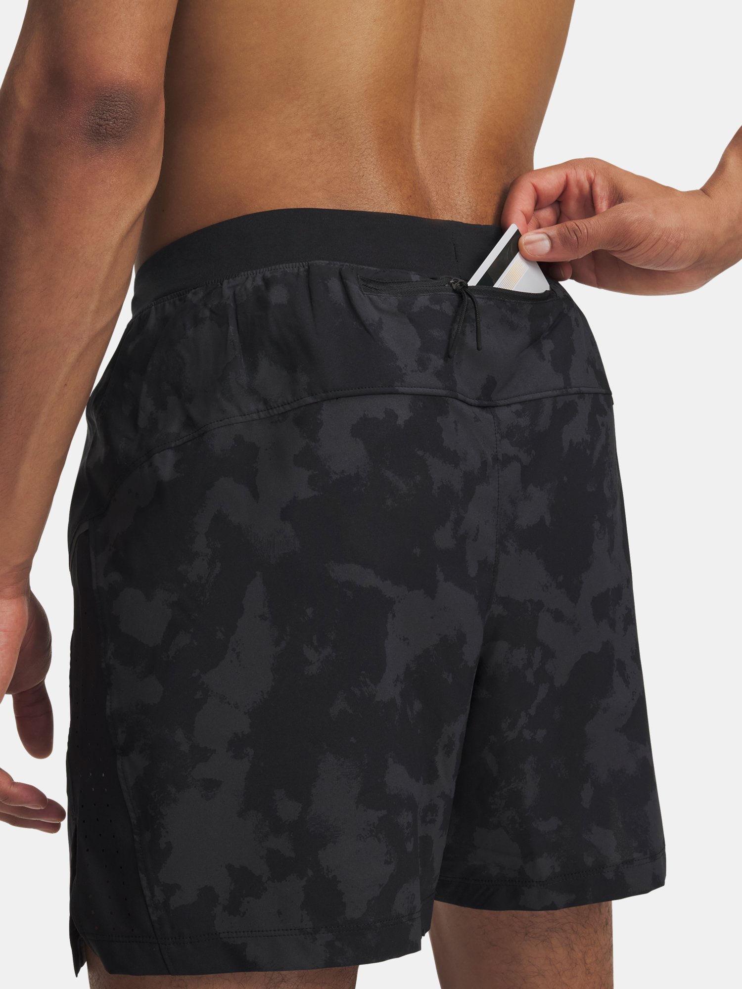 Men&#039;s shorts Under Armour Launch Pro 7in Prtd Short-GRY - Men&#039;s