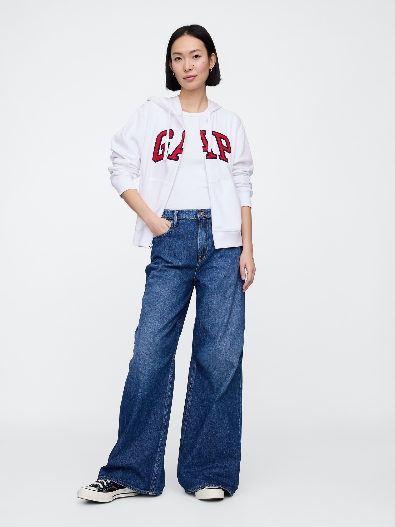 GAP Logo Sweatshirt - Ladies