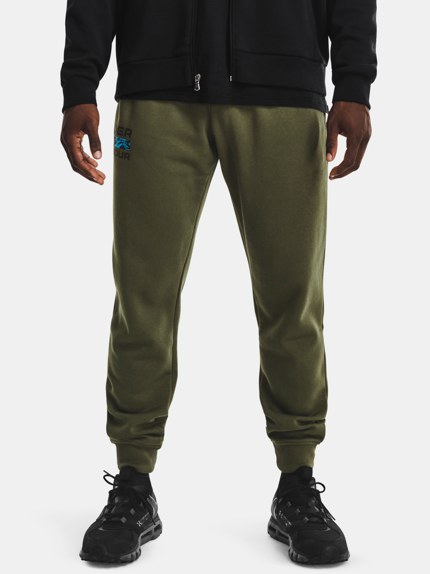 Under Armour Sweatpants RIVAL FLC SIGNATURE JGR-GRN - Men&#039;s