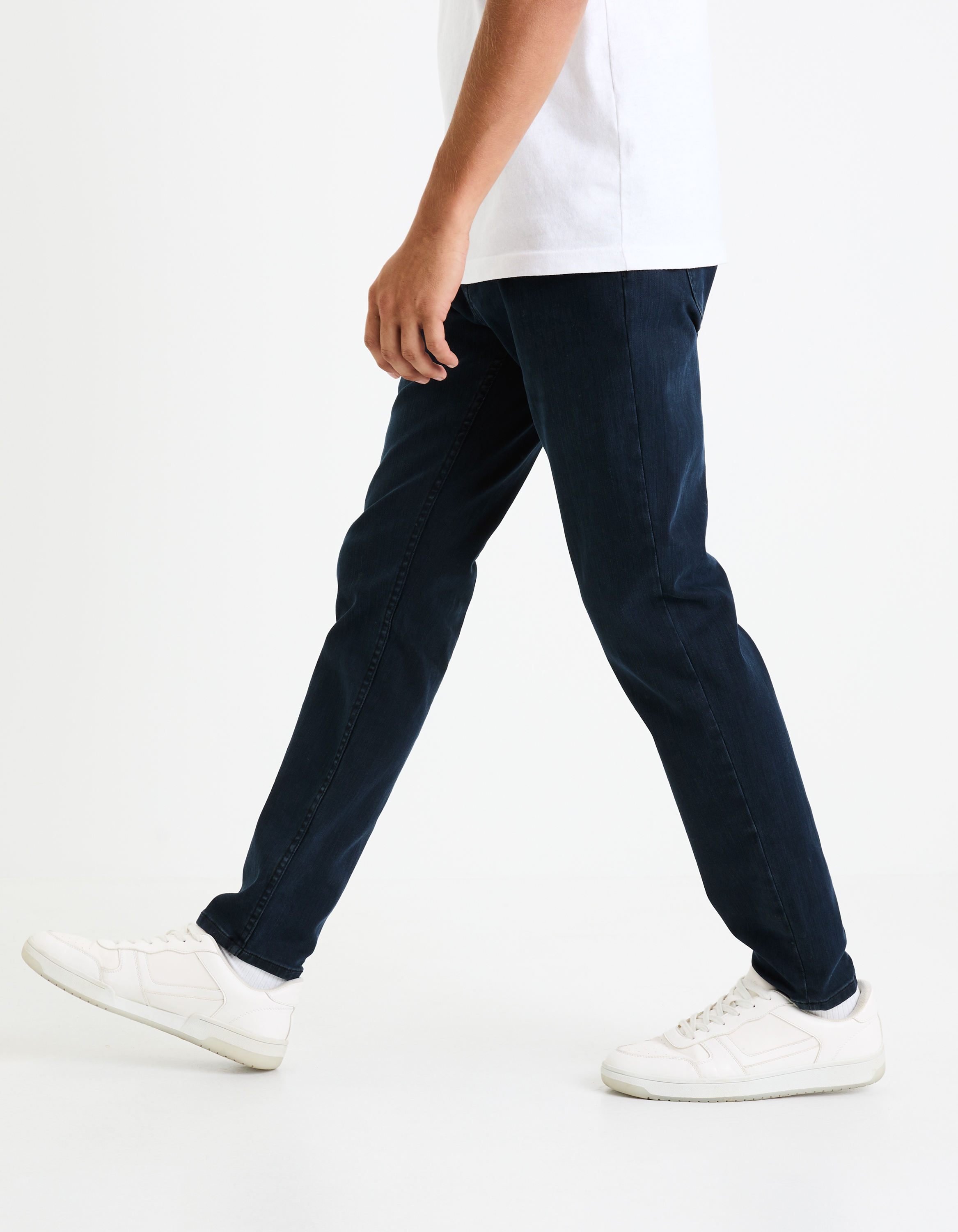 Blugi barbati, Celio