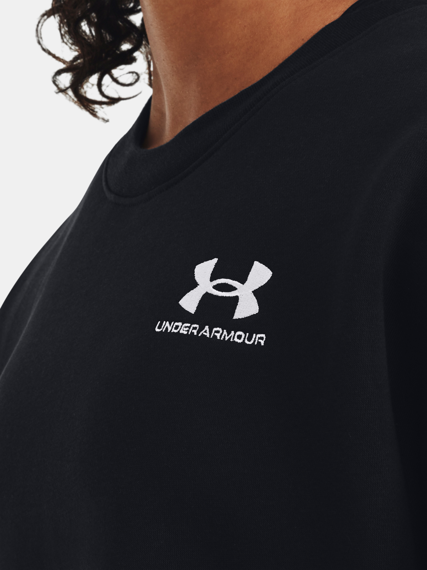 Jachete si tricouri pentru femei Under Armour - negru