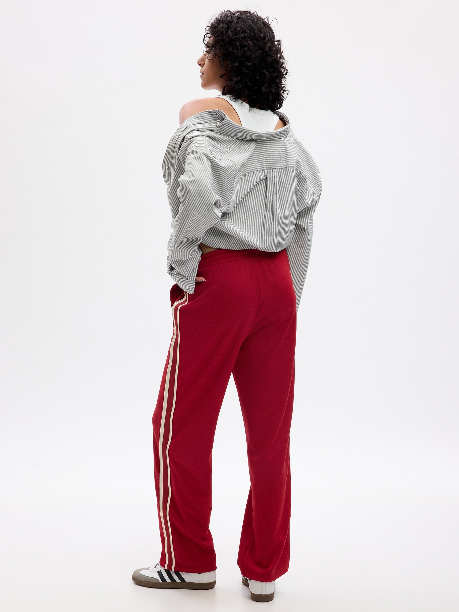 Pantaloni sport pentru femei GAP - rosu