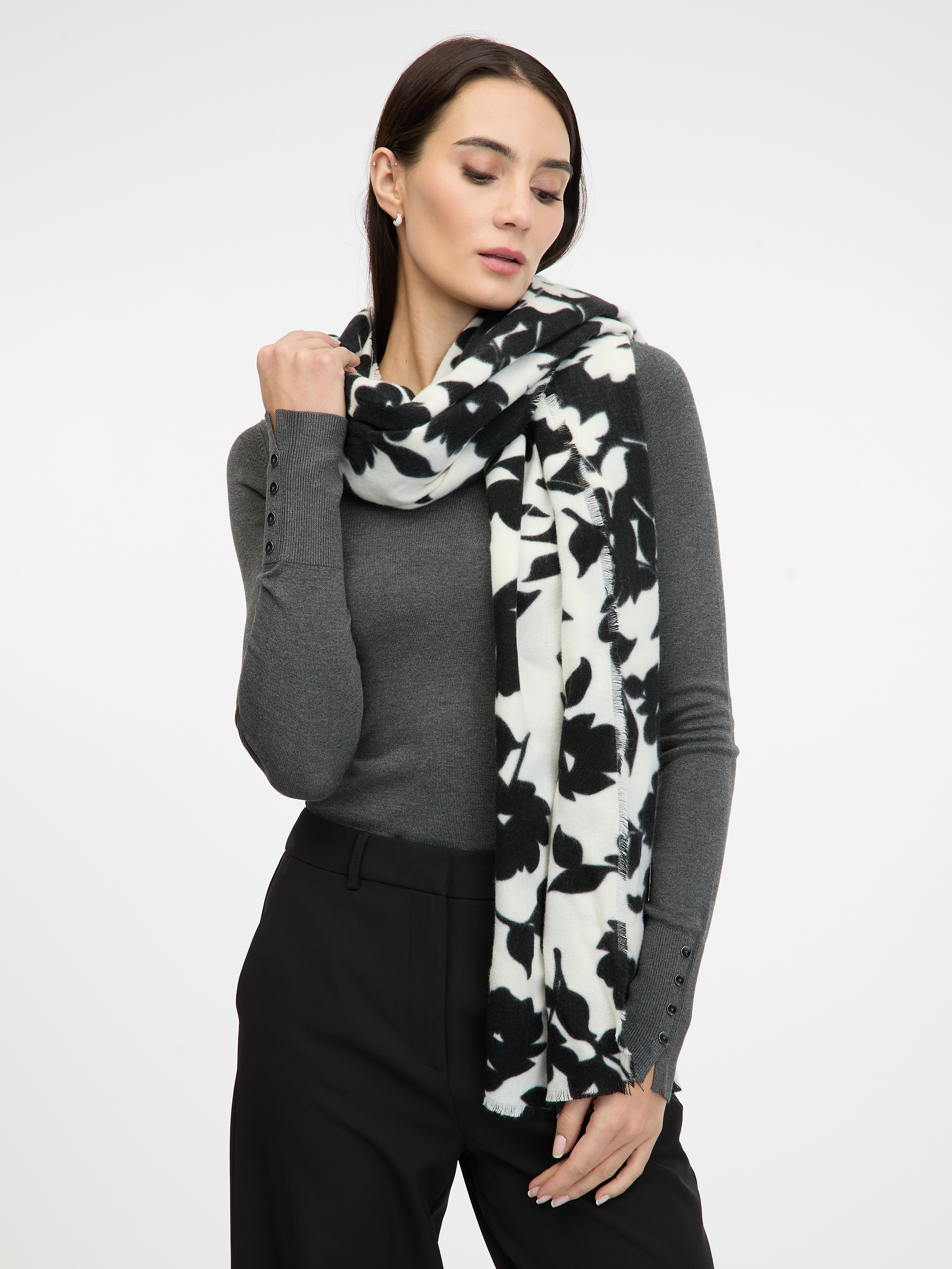 Black women&#039;s patterned scarf ORSAY - Women&#039;s