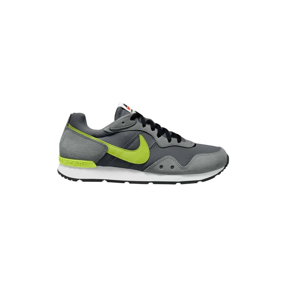 Nike Venture Runner