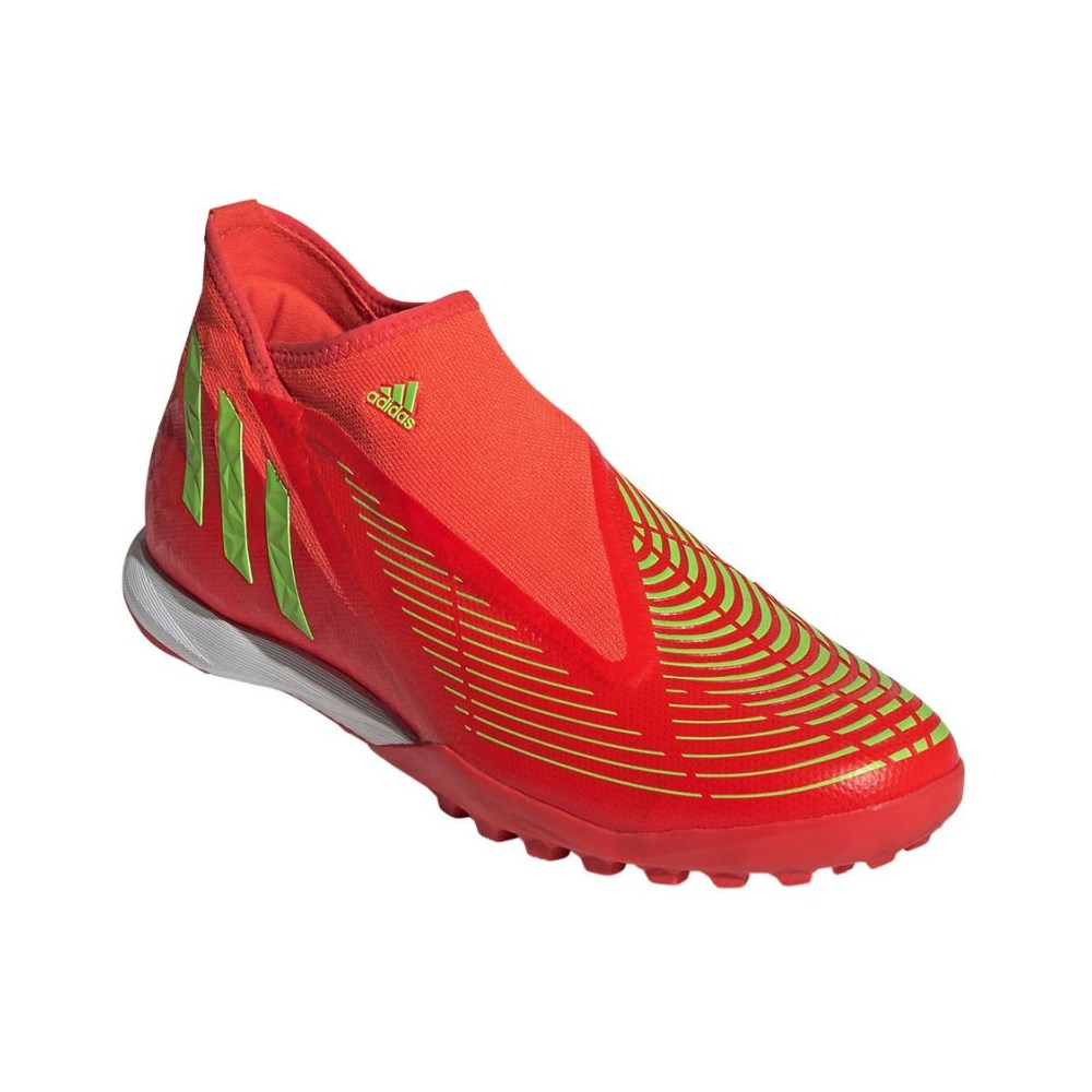 Levně Fotbalové boty Adidas 687612