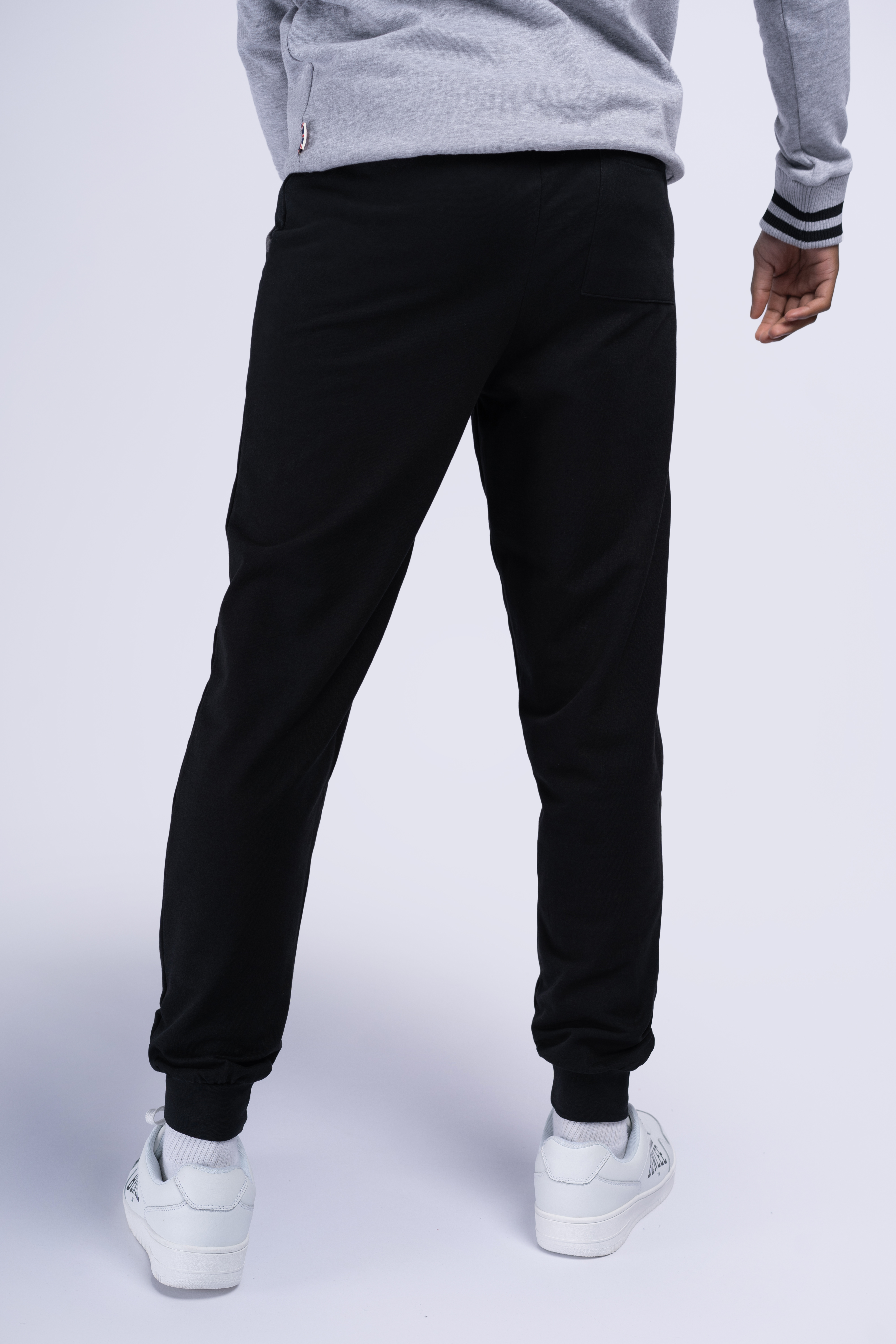 Pantaloni trening de barbati, Lonsdale 115071-Black/Grey