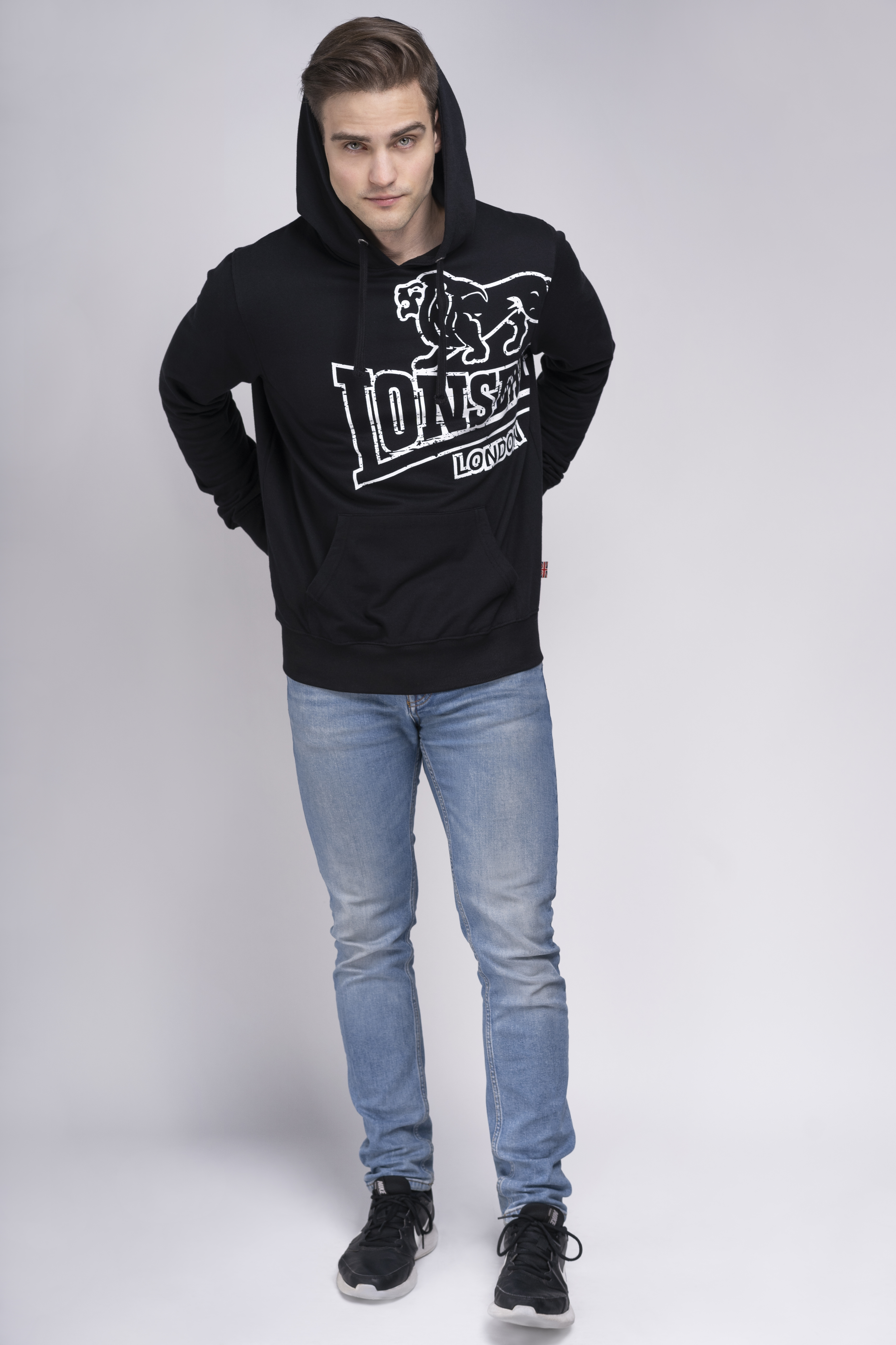 Lonsdale Men's hooded sweatshirt slim fit