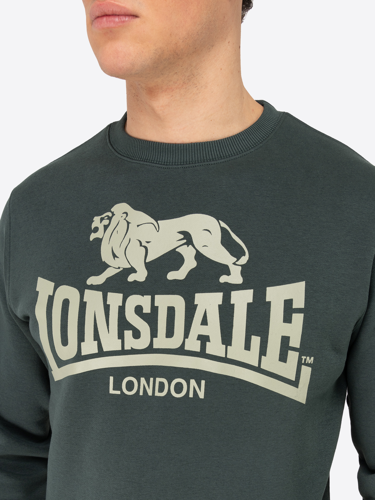 Lonsdale Men's crewneck sweatshirt slim fit