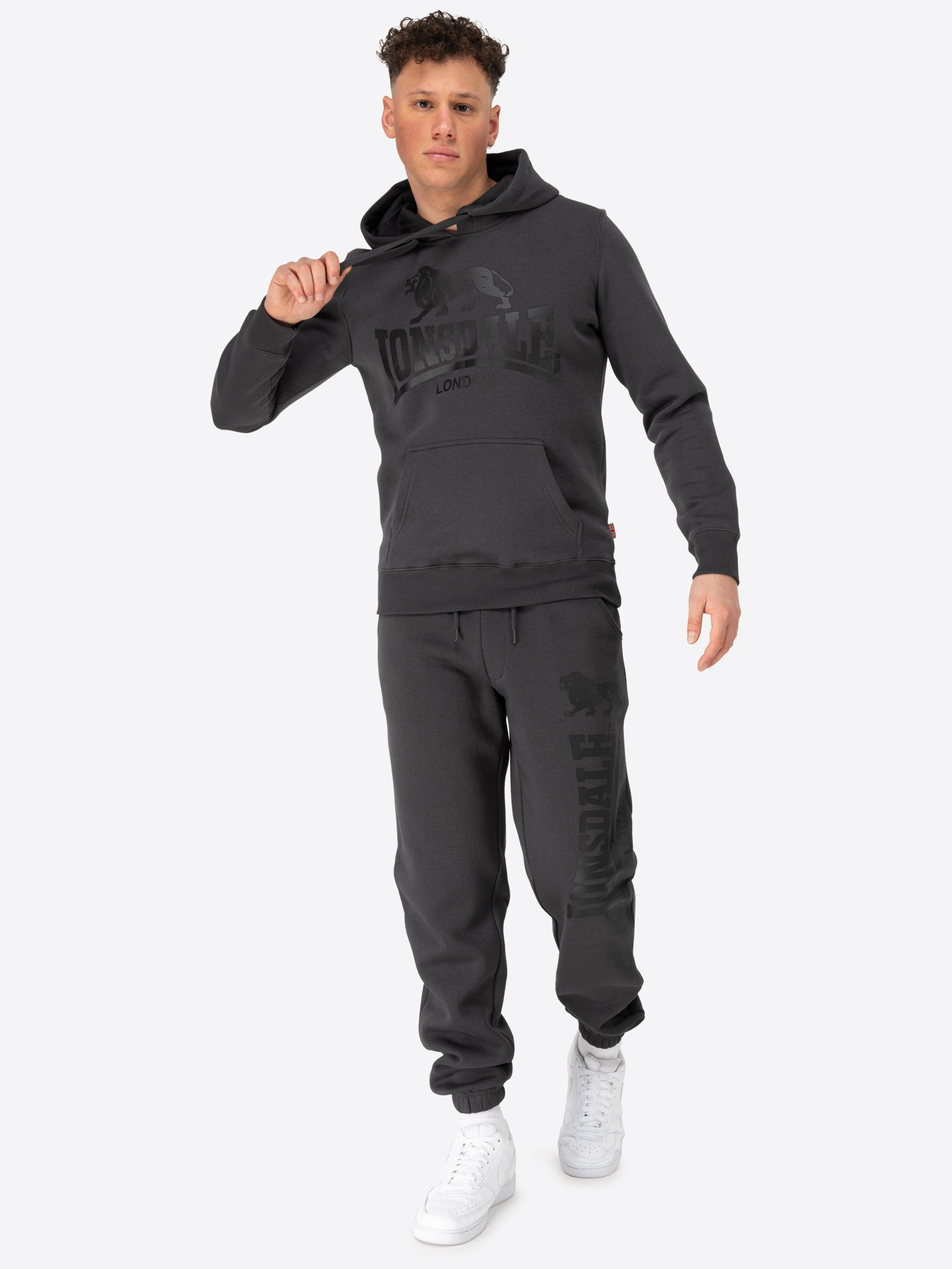 Lonsdale Men's hooded sweatshirt slim fit