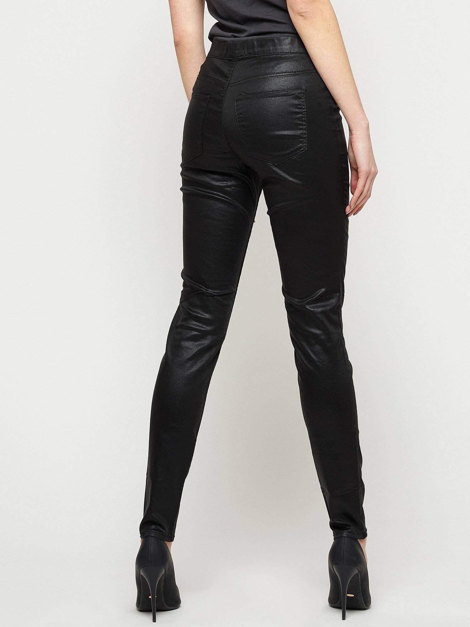 Black Treggins Yups cmu0410. R21