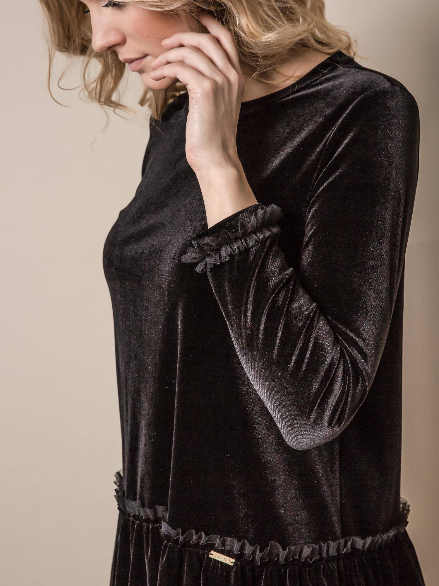 DRESS ONE IN SOFT VELVET BLACK