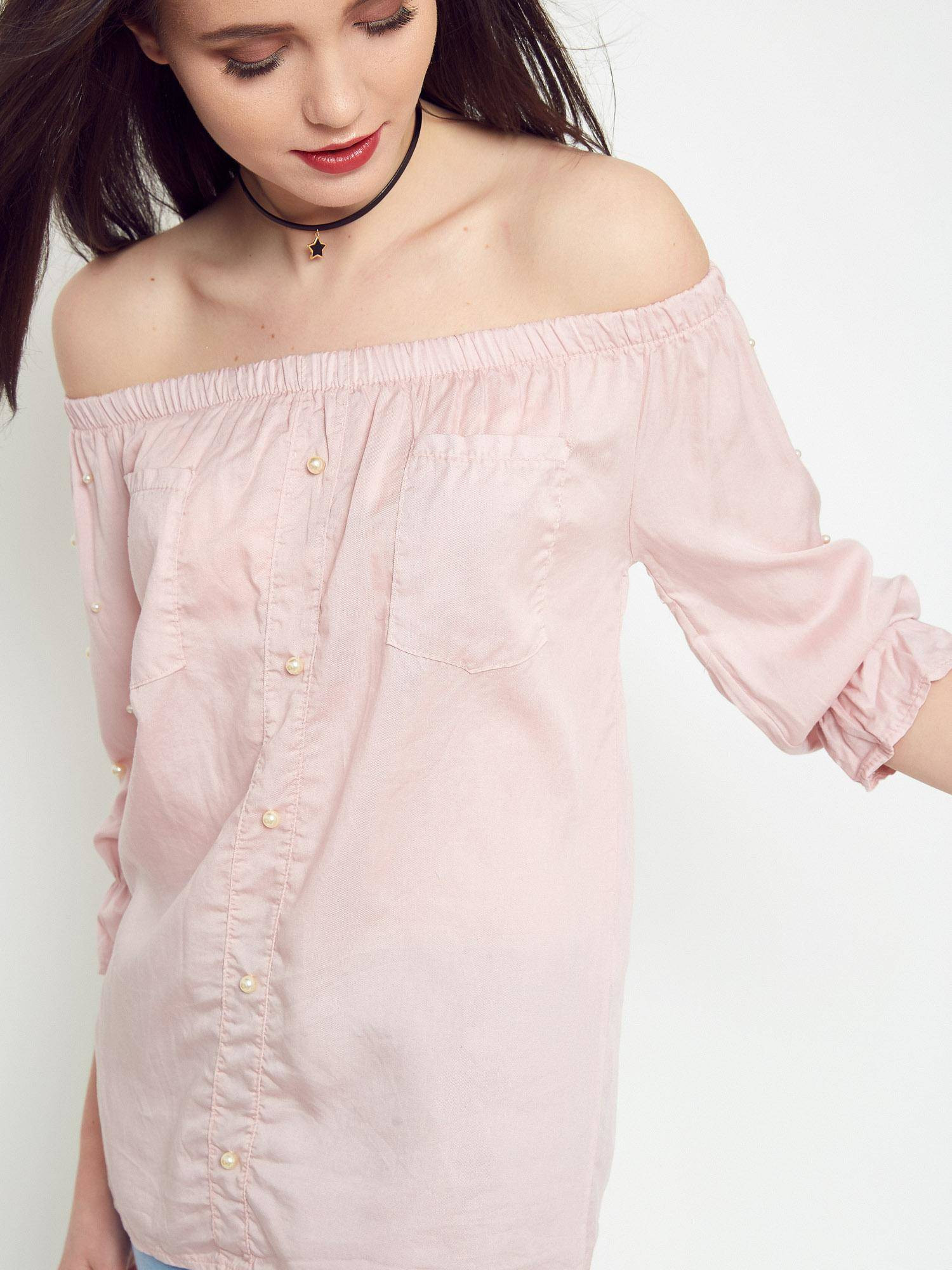 Blouse with pearls revealing shoulders light pink