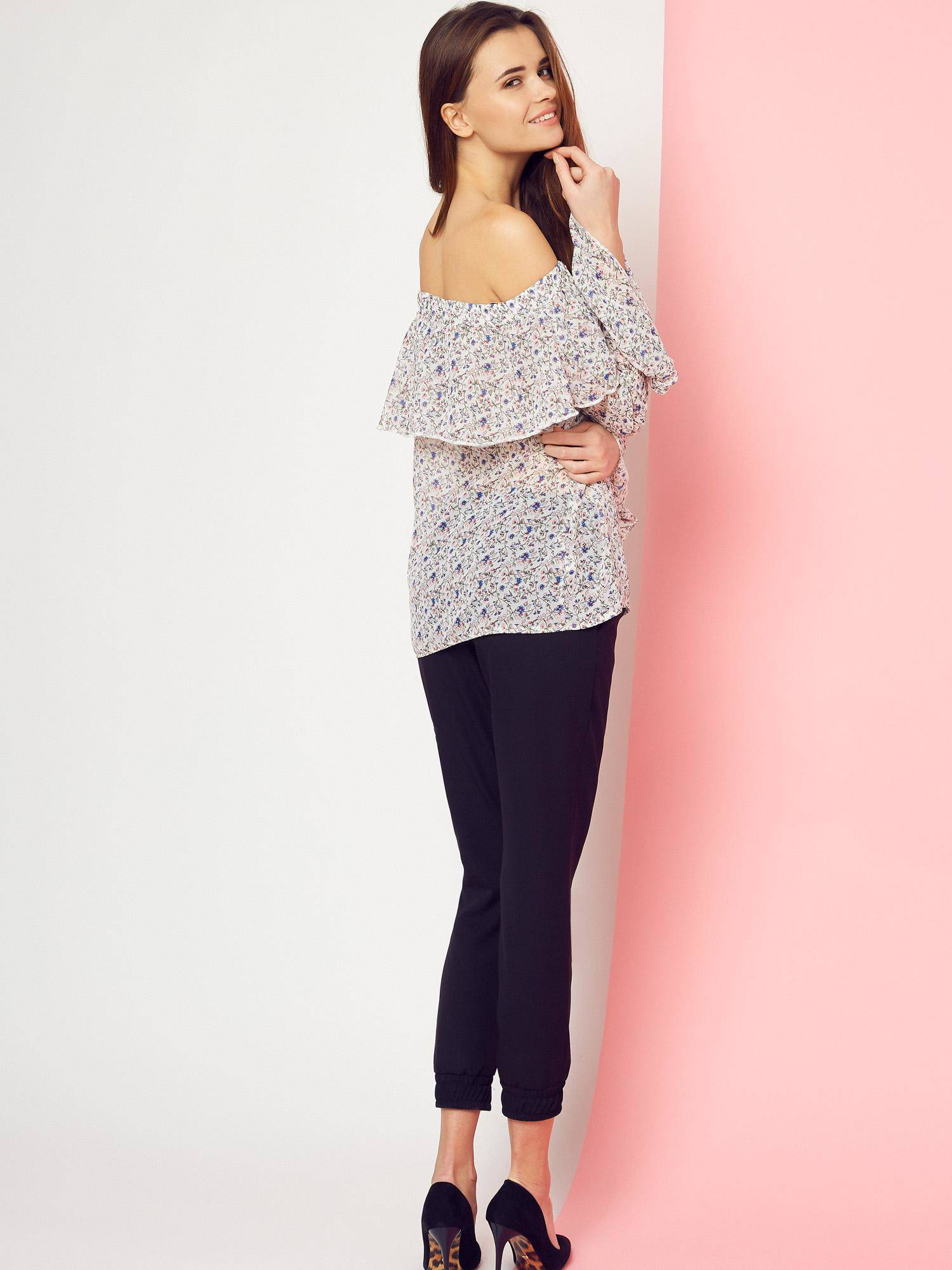 Floral blouse with carmen neckline Cocomore Boutiqe white