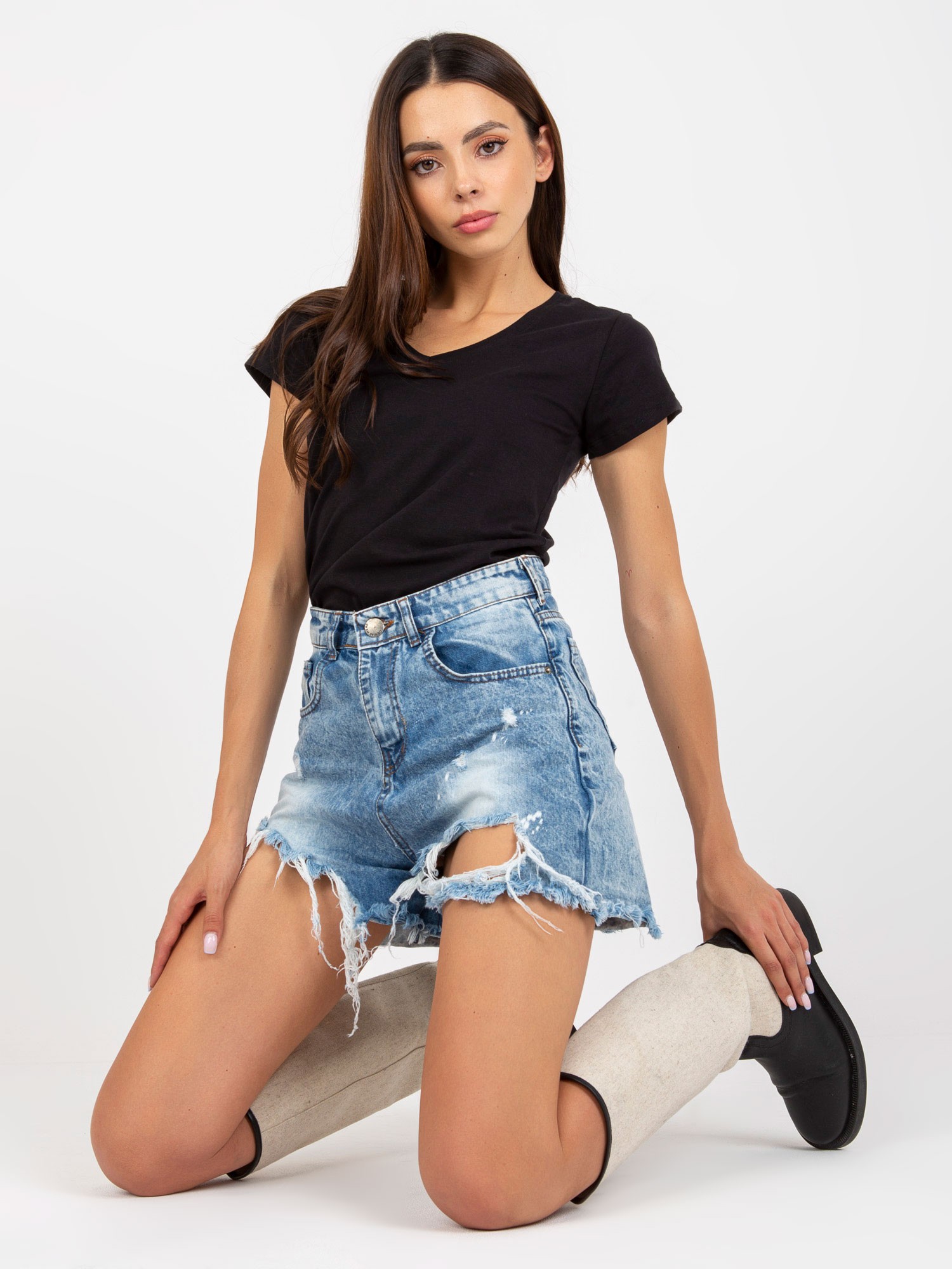 Black cotton v-neck t-shirt