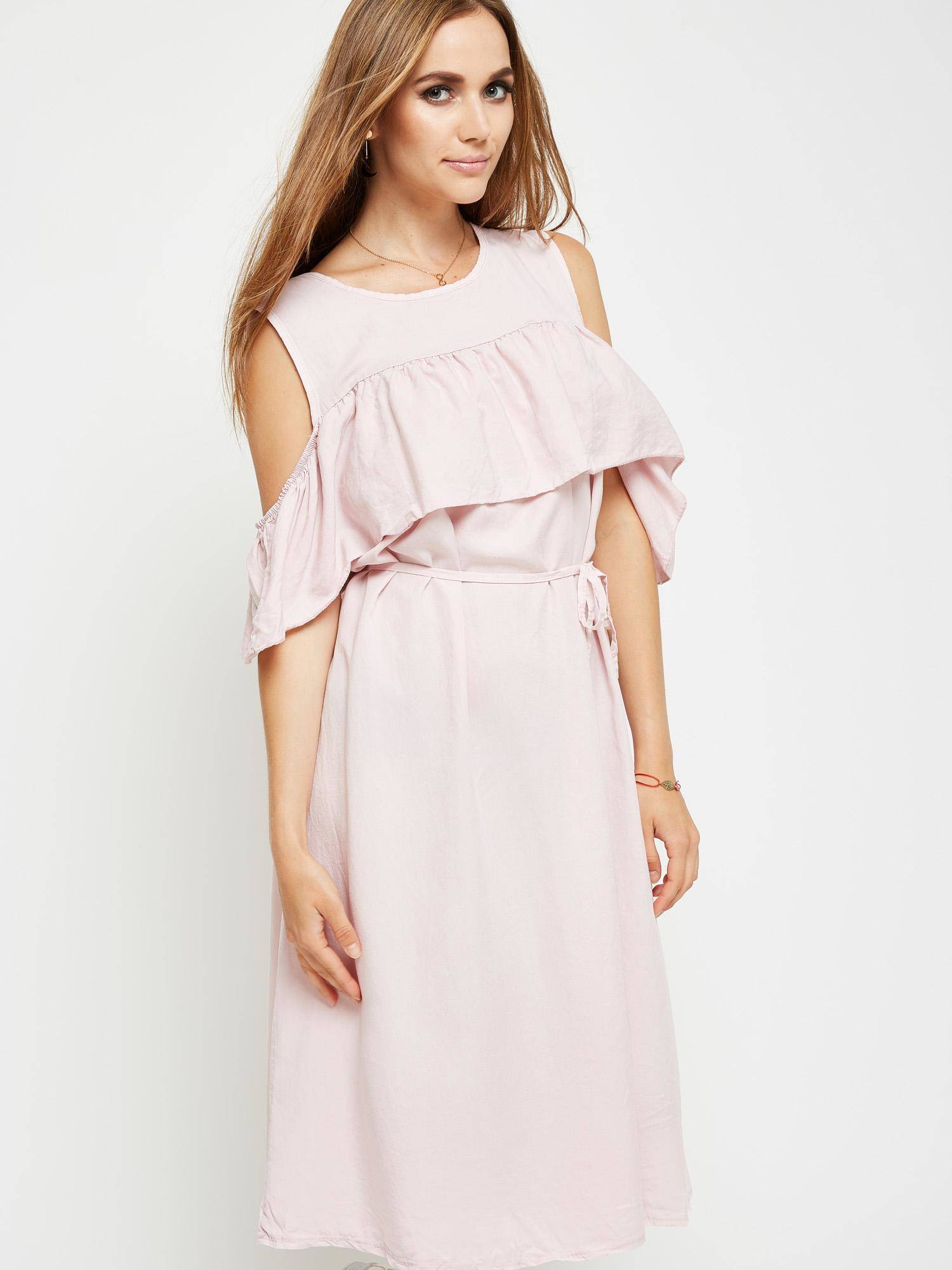 Levně Midi cold shoulders dress made of smooth fabric pink