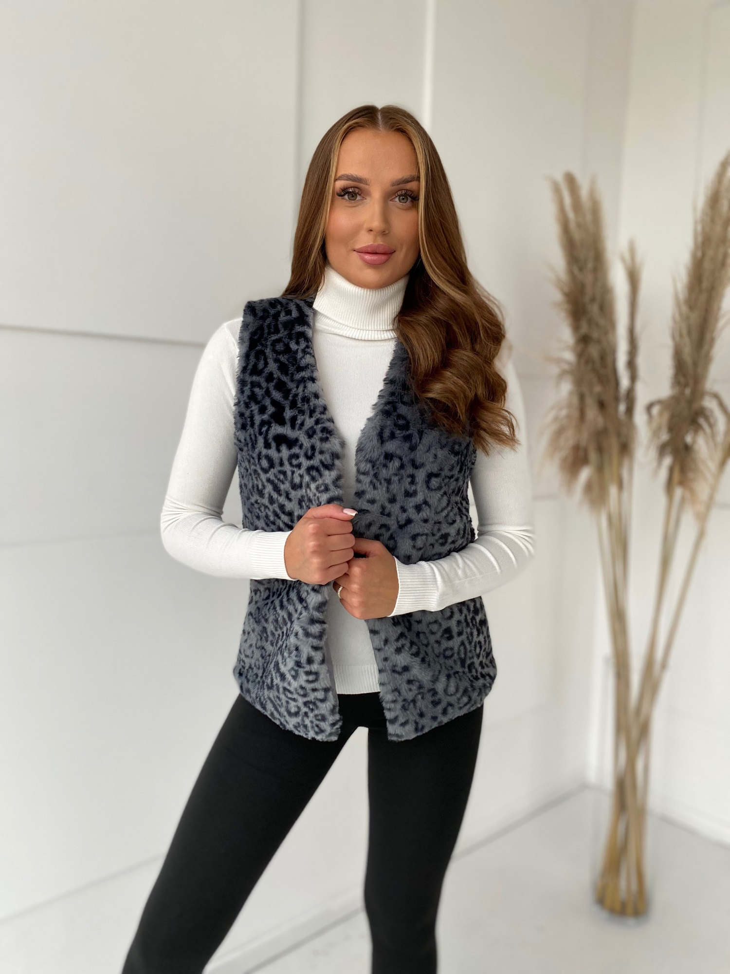 Anthracite vest Yups DT-031. R18