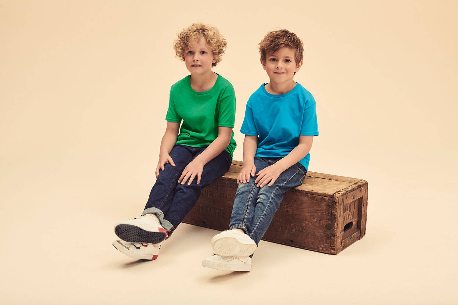 Green children's t-shirt in combed cotton Fruit of the Loom