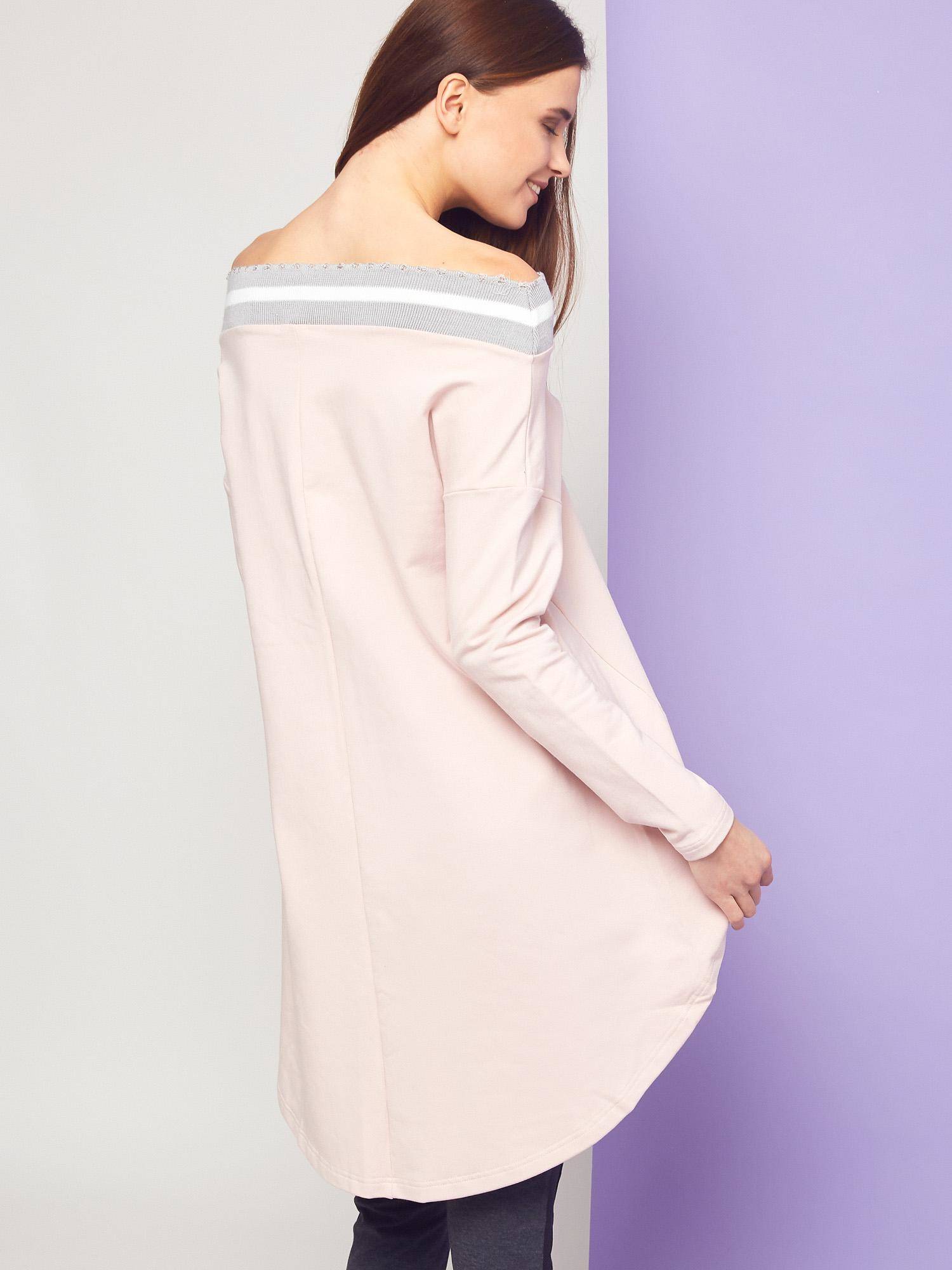 Sweatshirt I... Mi with a wide neckline pink