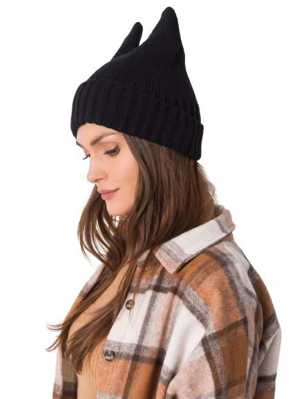 Cap with horns black