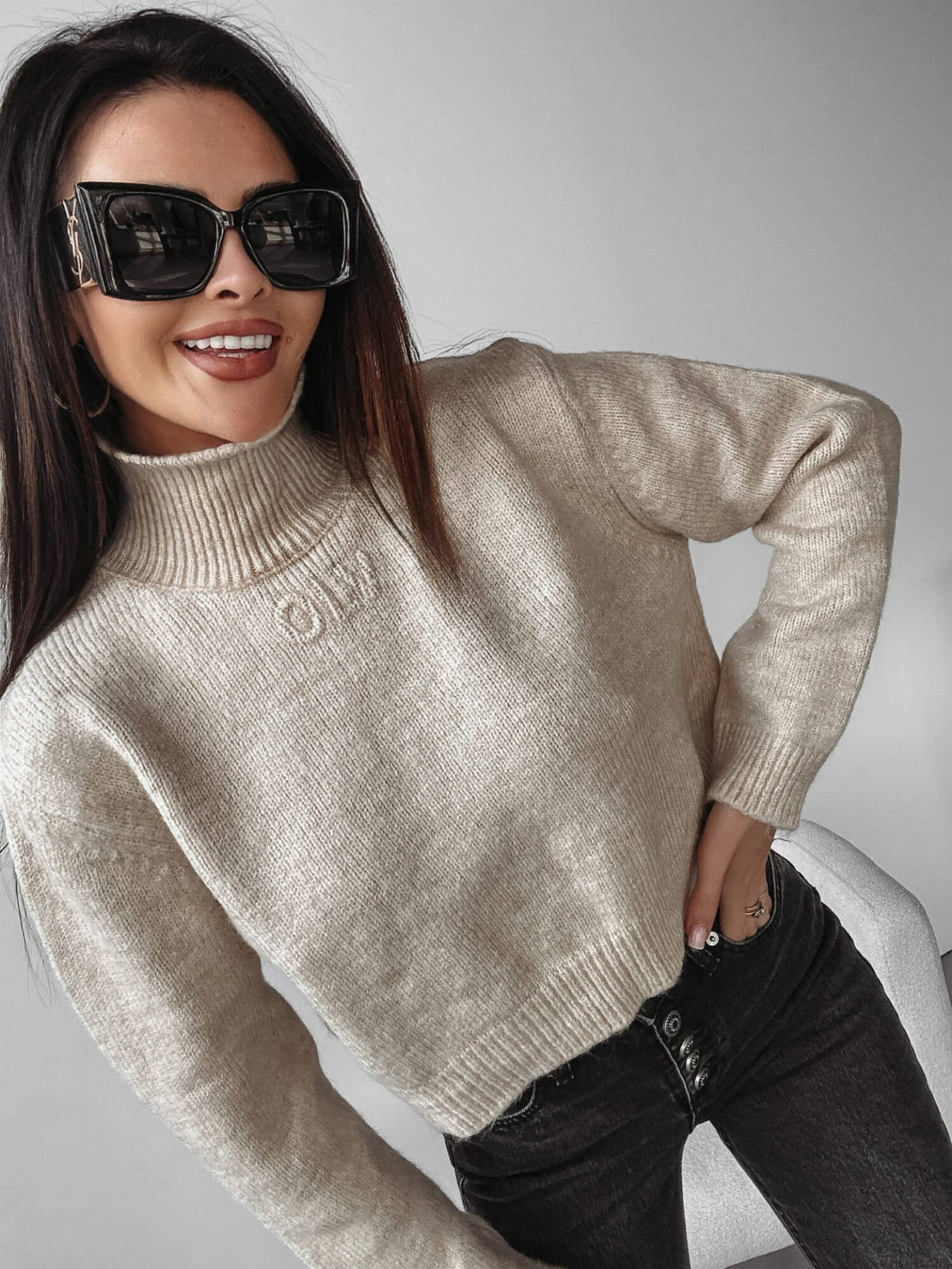 Beige turtleneck LEILA 2023 OLAVOGA