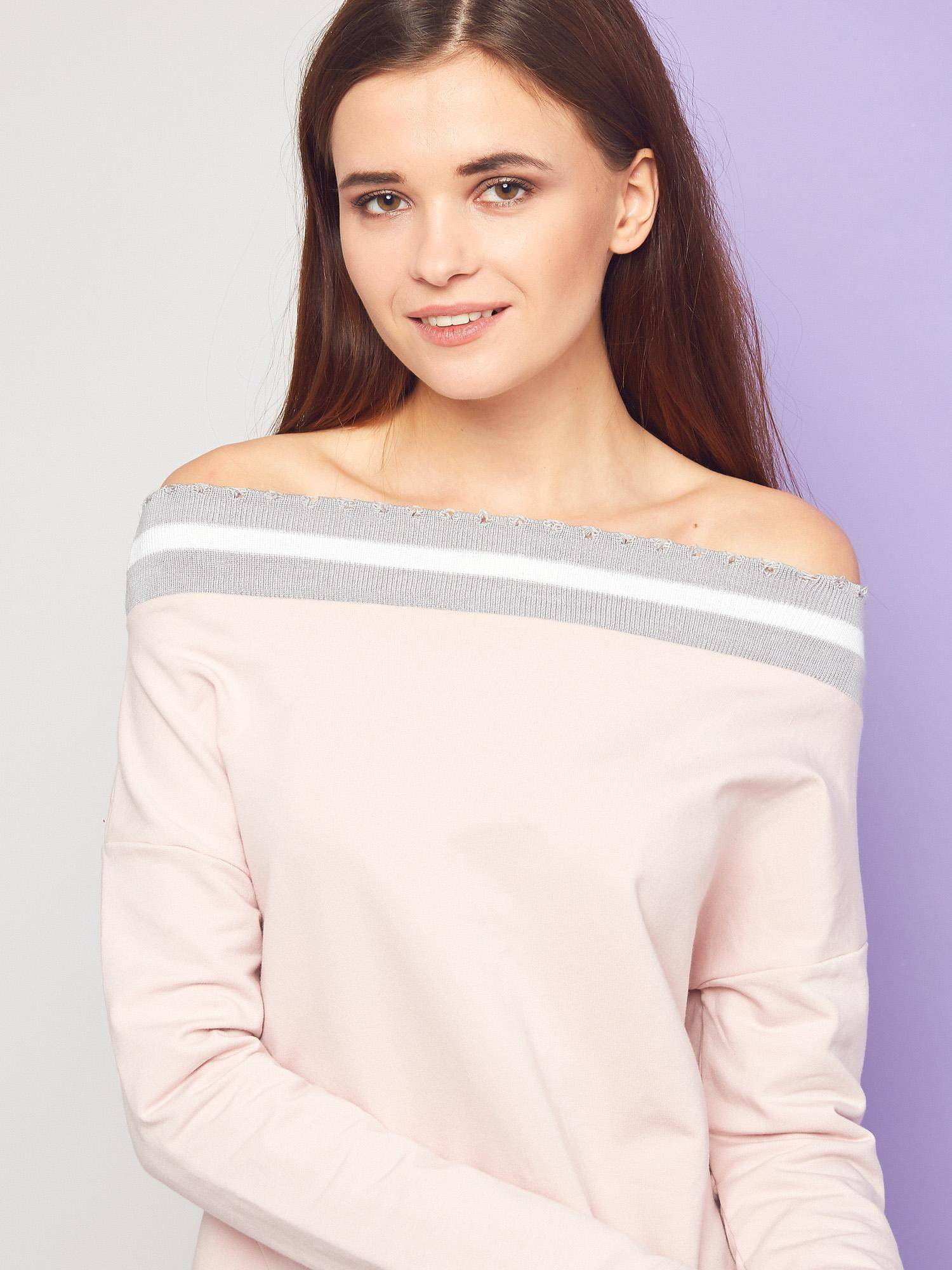 Sweatshirt I... Mi with a wide neckline pink