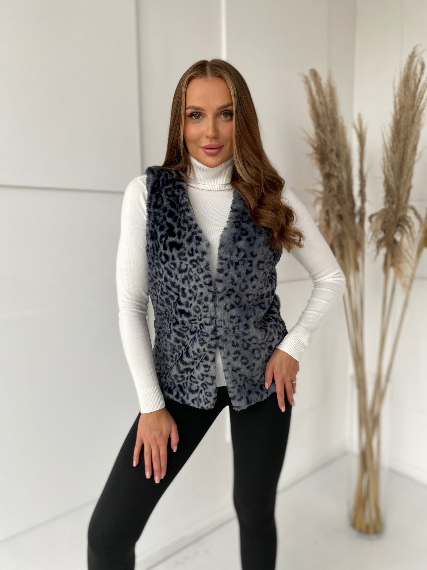 Anthracite vest Yups DT-031. R18