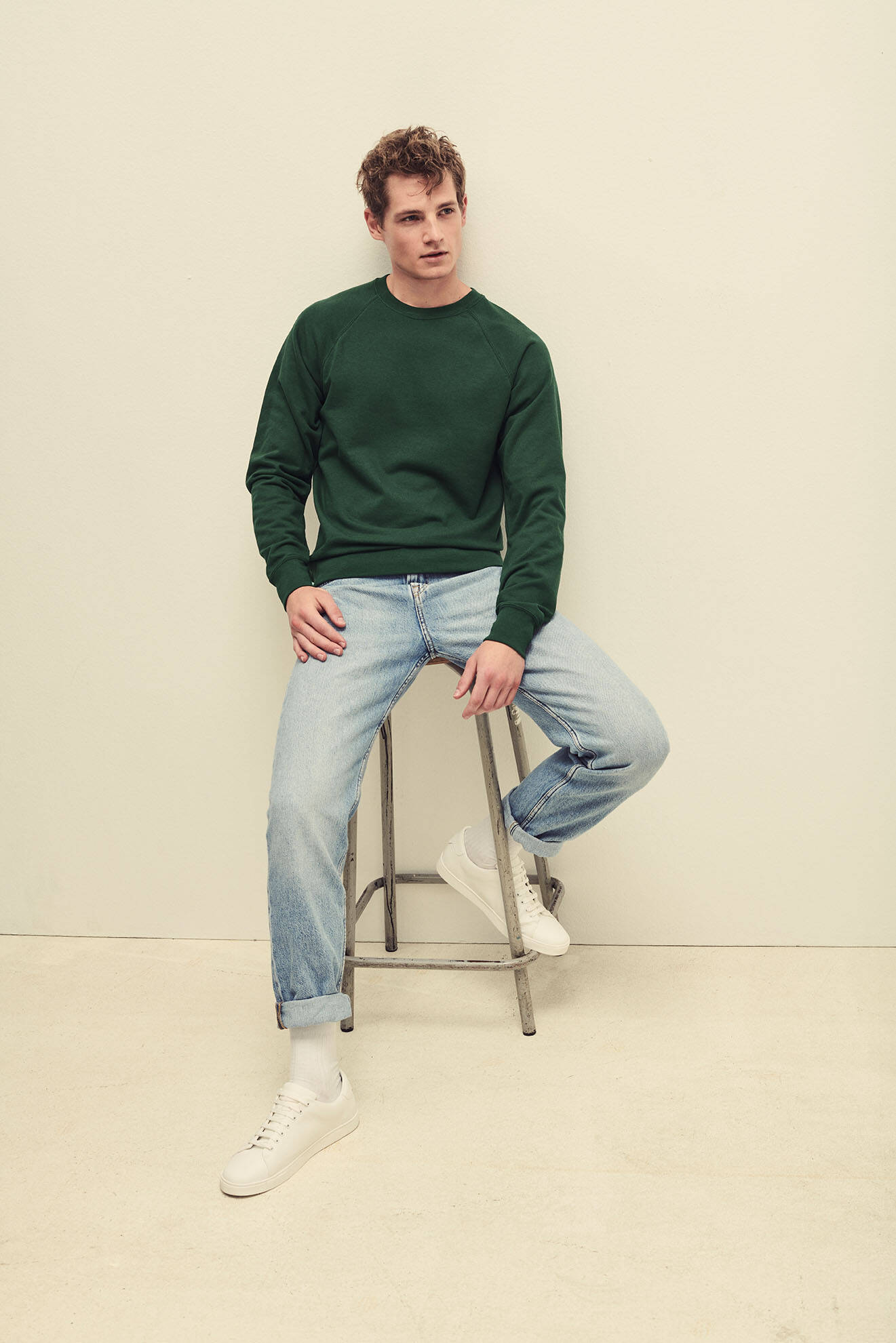 Green Men&#039;s Sweatshirt Lightweight Raglan Sweat Fruit of the Loom