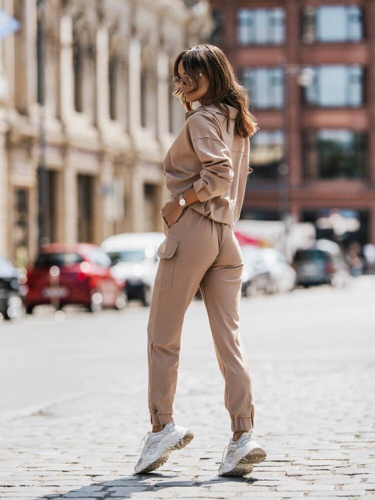 Beige loose jacket with zipper Cocomore