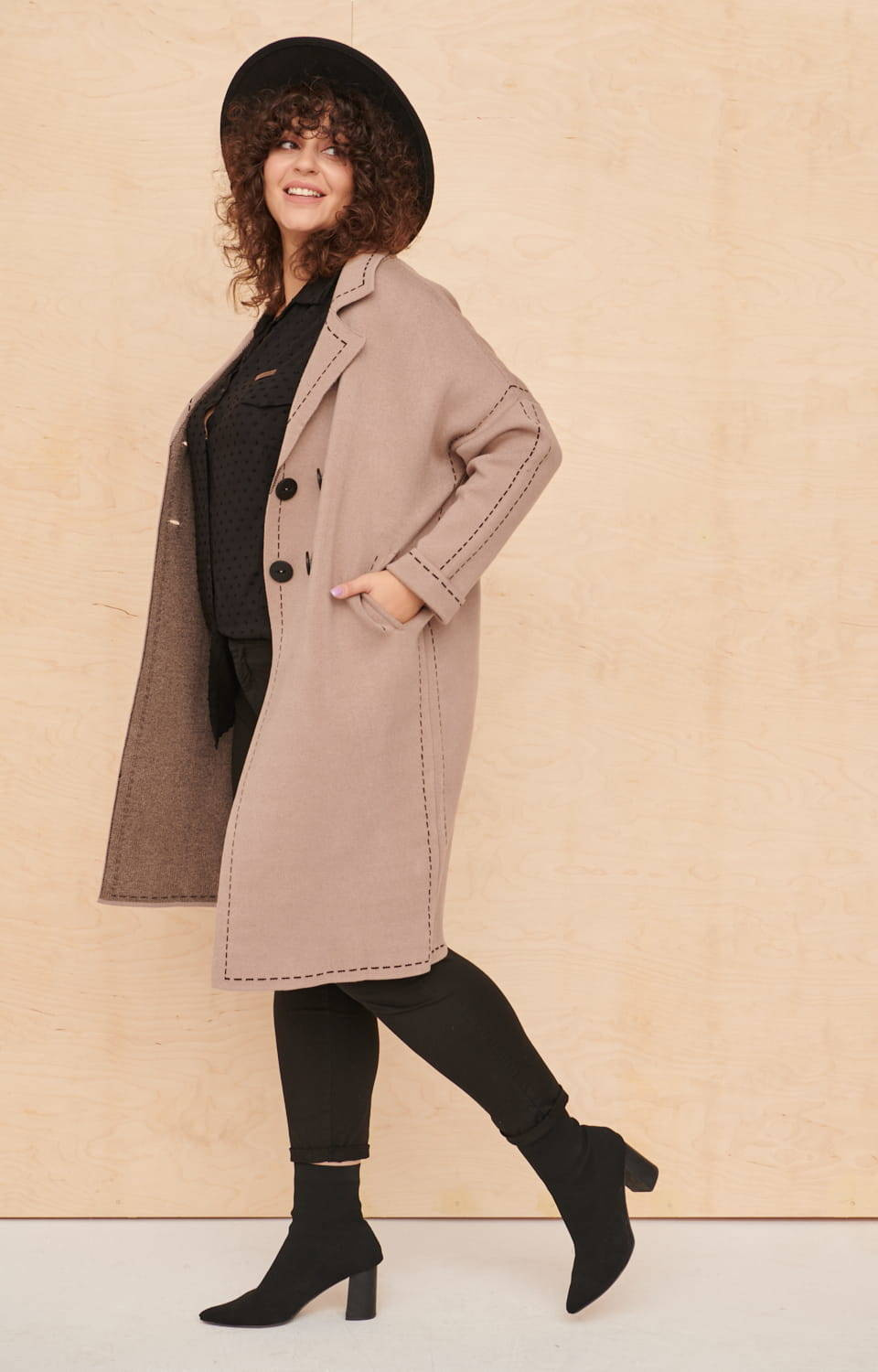 Blue Shadow latte coat cxp0898. S80