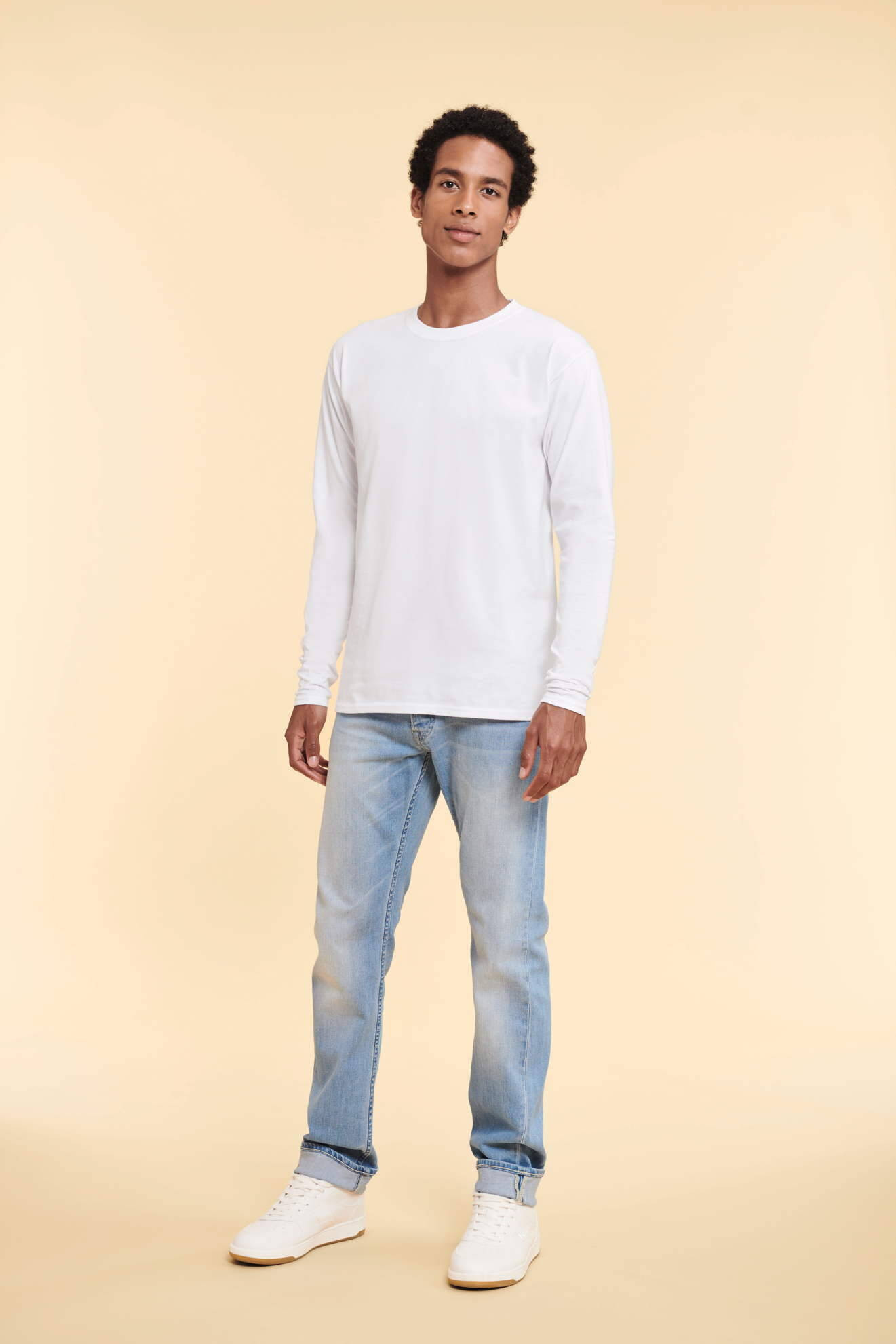 White Men's T-shirt Iconic 195 Ringspun Premium Fruit of the Loom