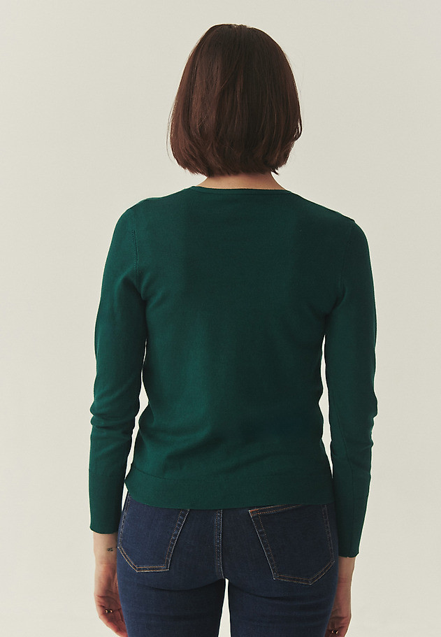 Zelený klasický sveter s Lenzing™Ecovero™