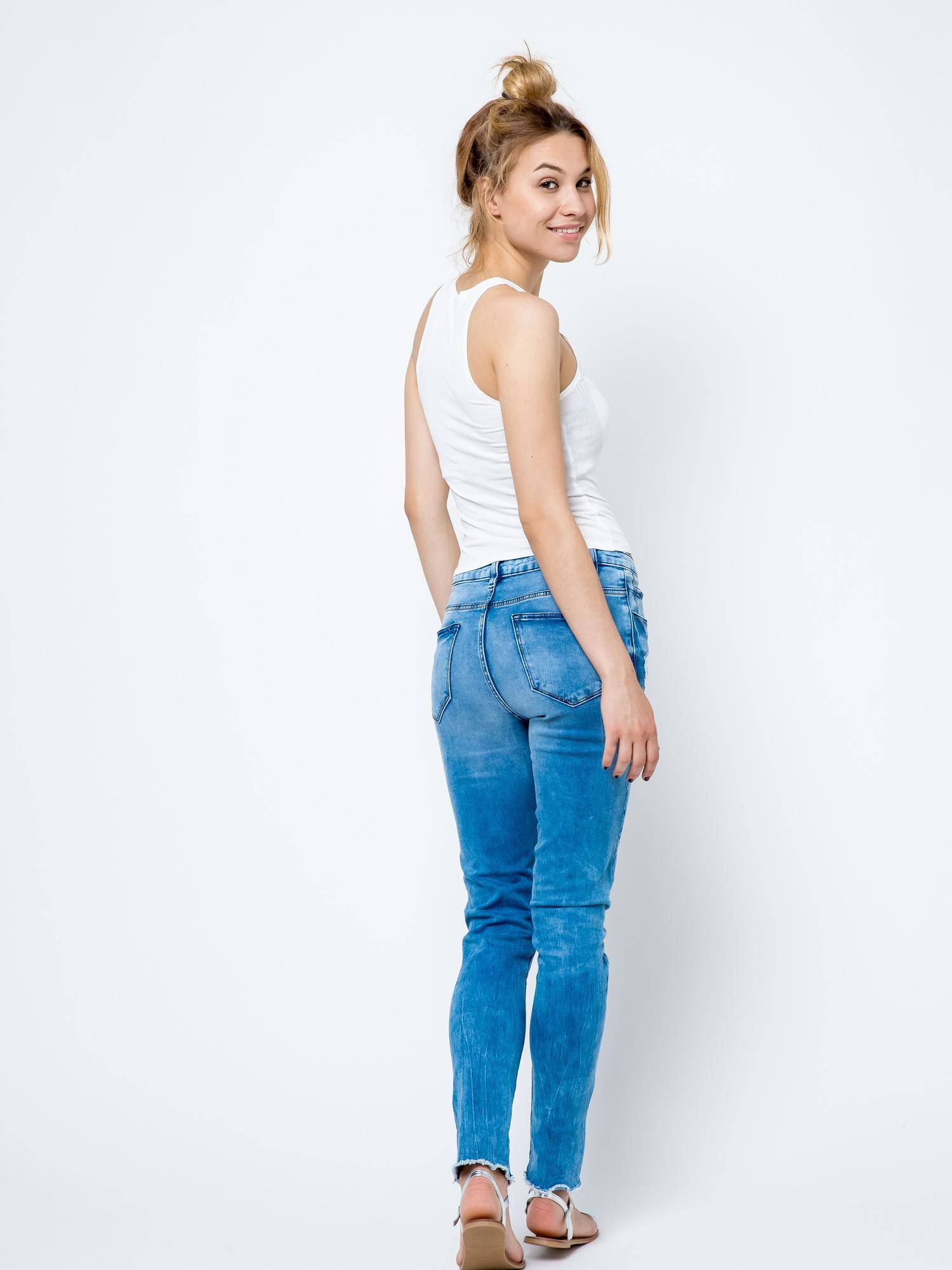 Top ribbed white