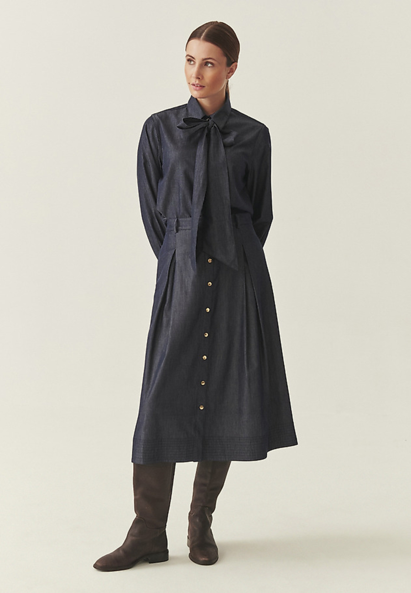 Синя разкроена миди пола Nadifa Tatuum