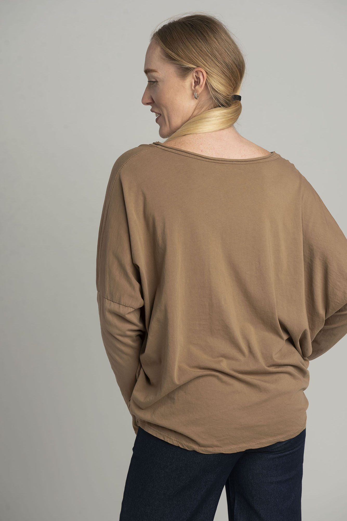 Camel oversize blouse with a shiny print