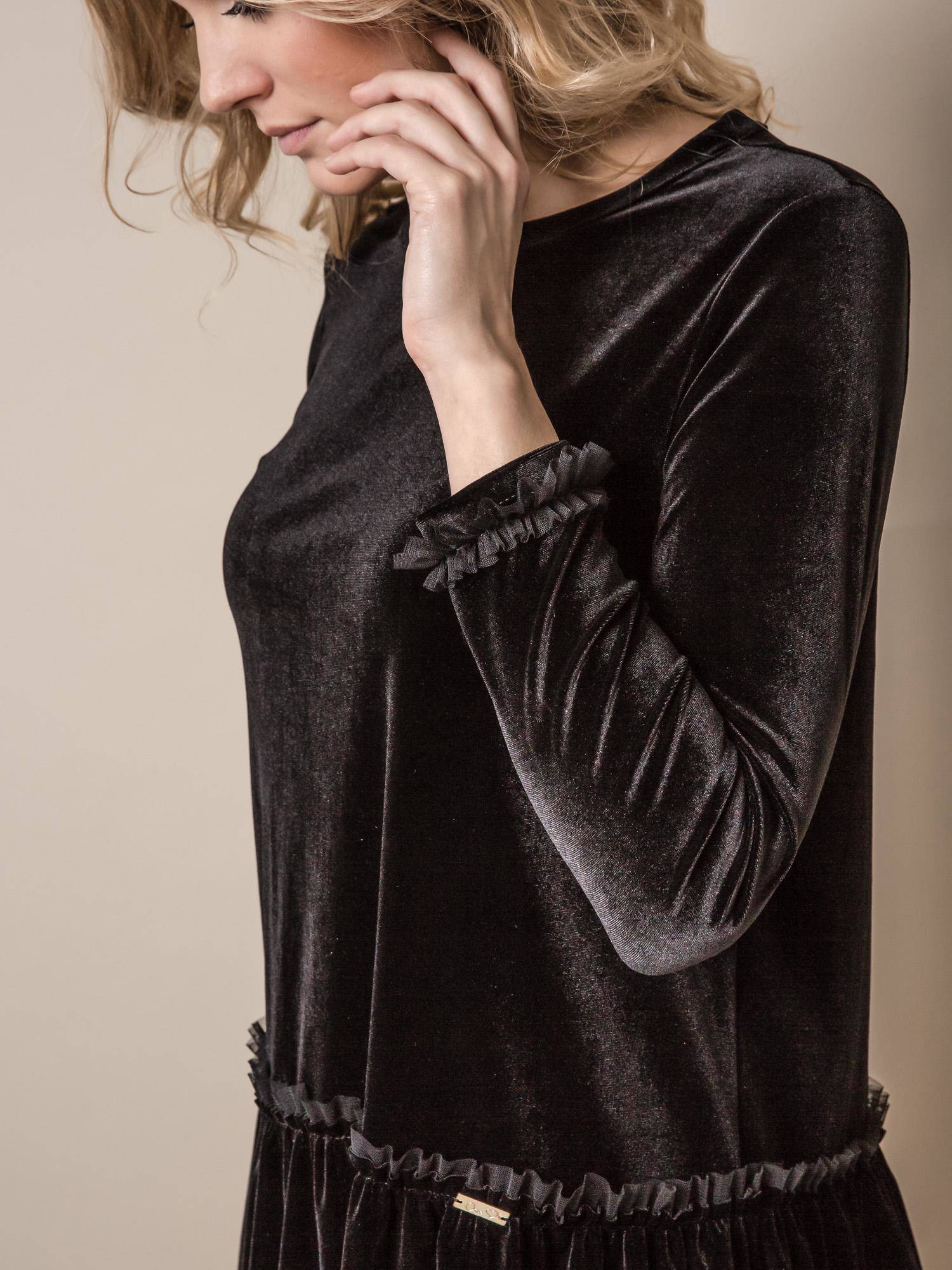 DRESS ONE IN SOFT VELVET BLACK