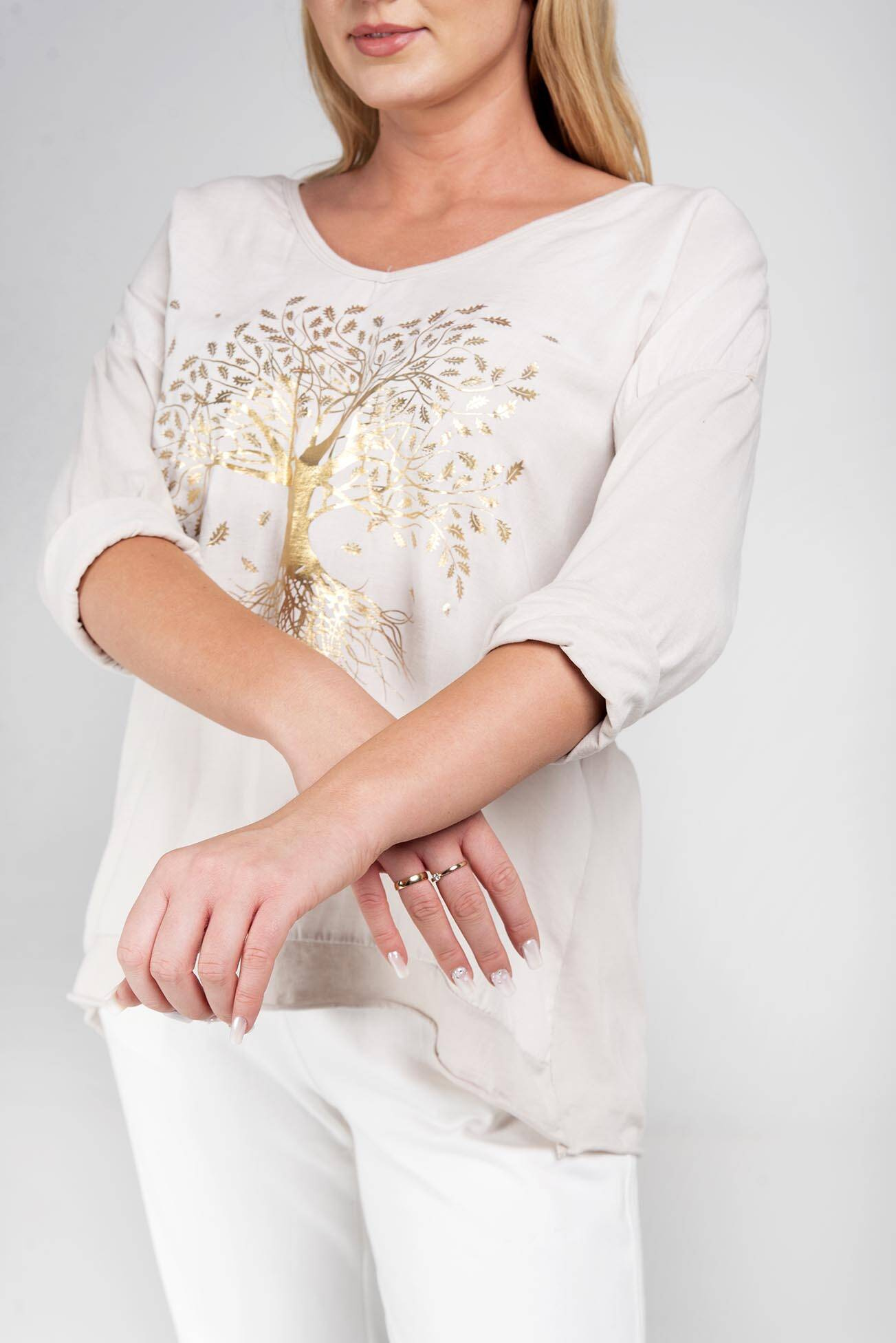 Beige blouse with a print with an admixture of linen