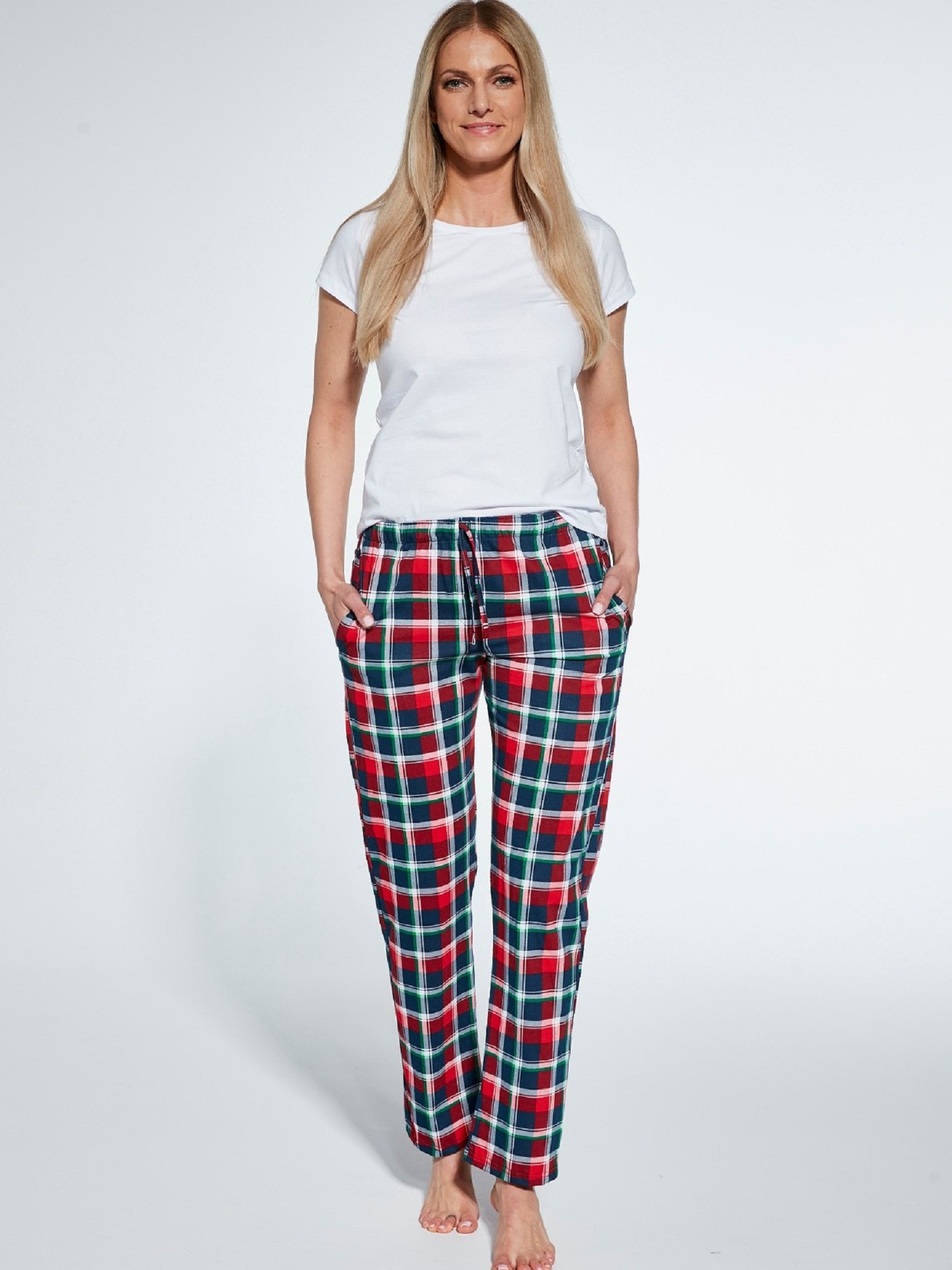 Levně Women's pyjama pants Cornette 690/38 S-2XL red-check