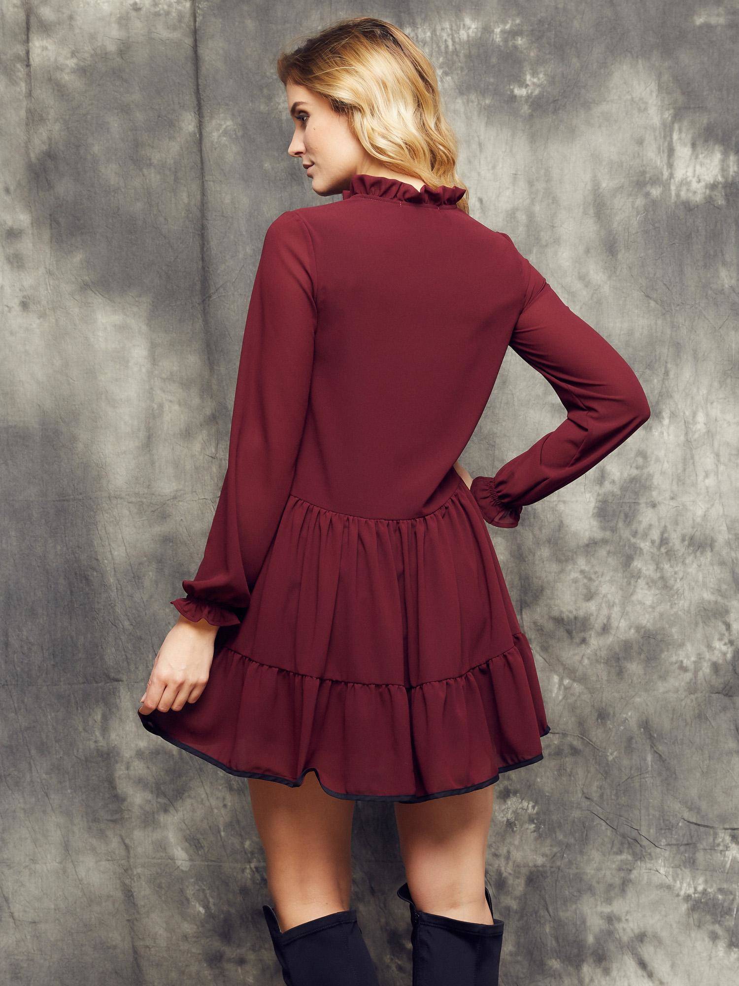 Cocomore Boutiqe dress with stand-up collar and ruffles burgundy
