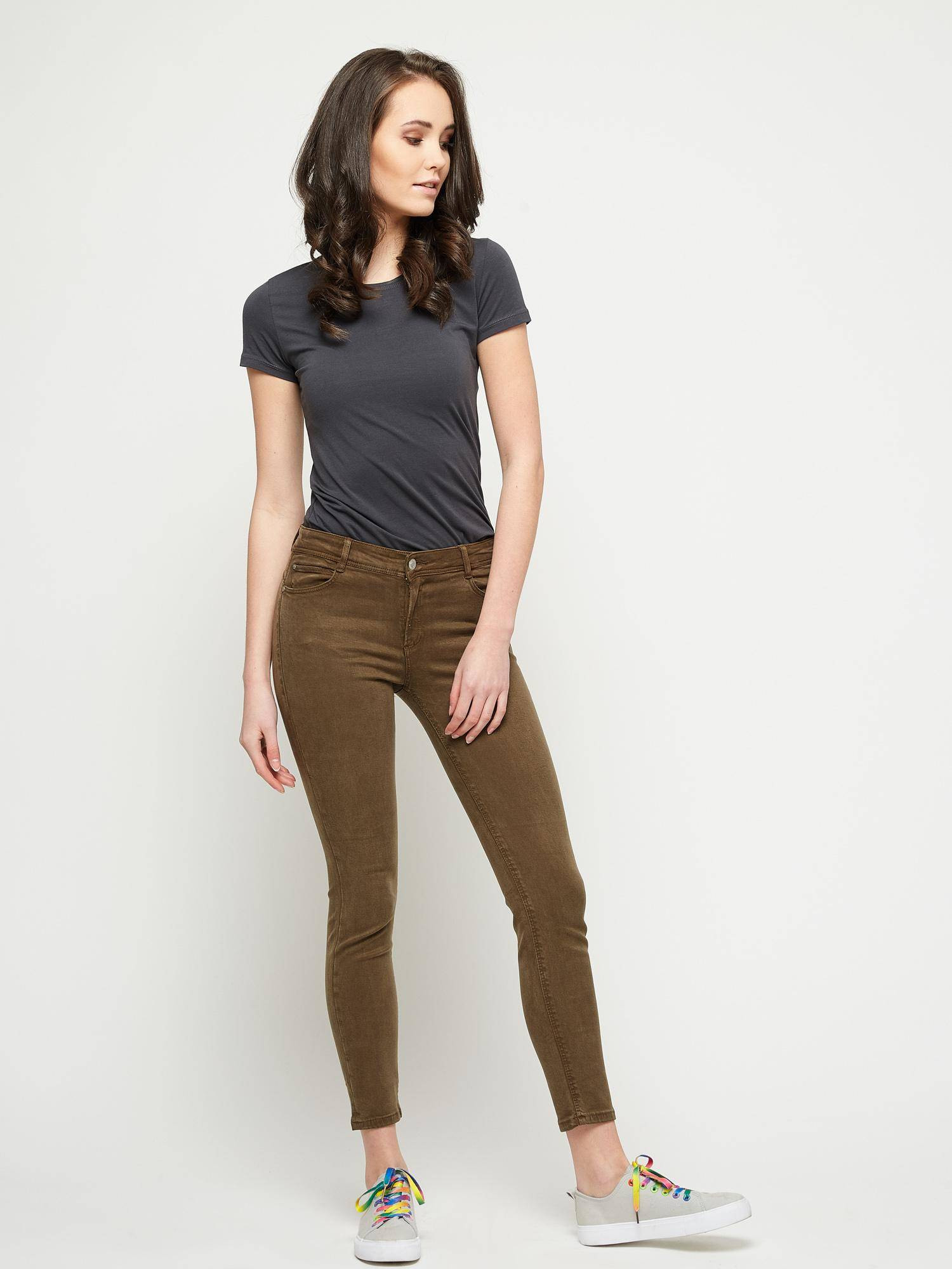 Blugi kaki Yups cmu0421. R69