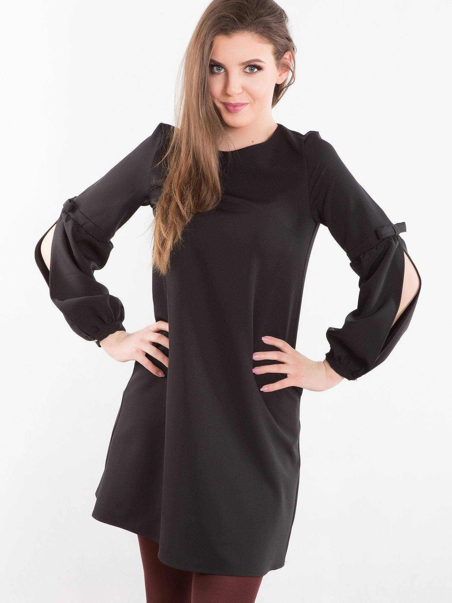 Levně Dress decorated with slits on the sleeves black