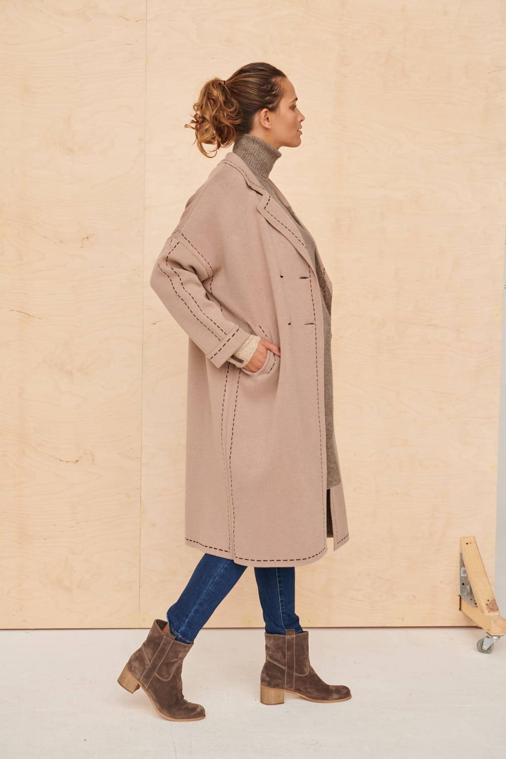 Blue Shadow latte coat cxp0898. S80